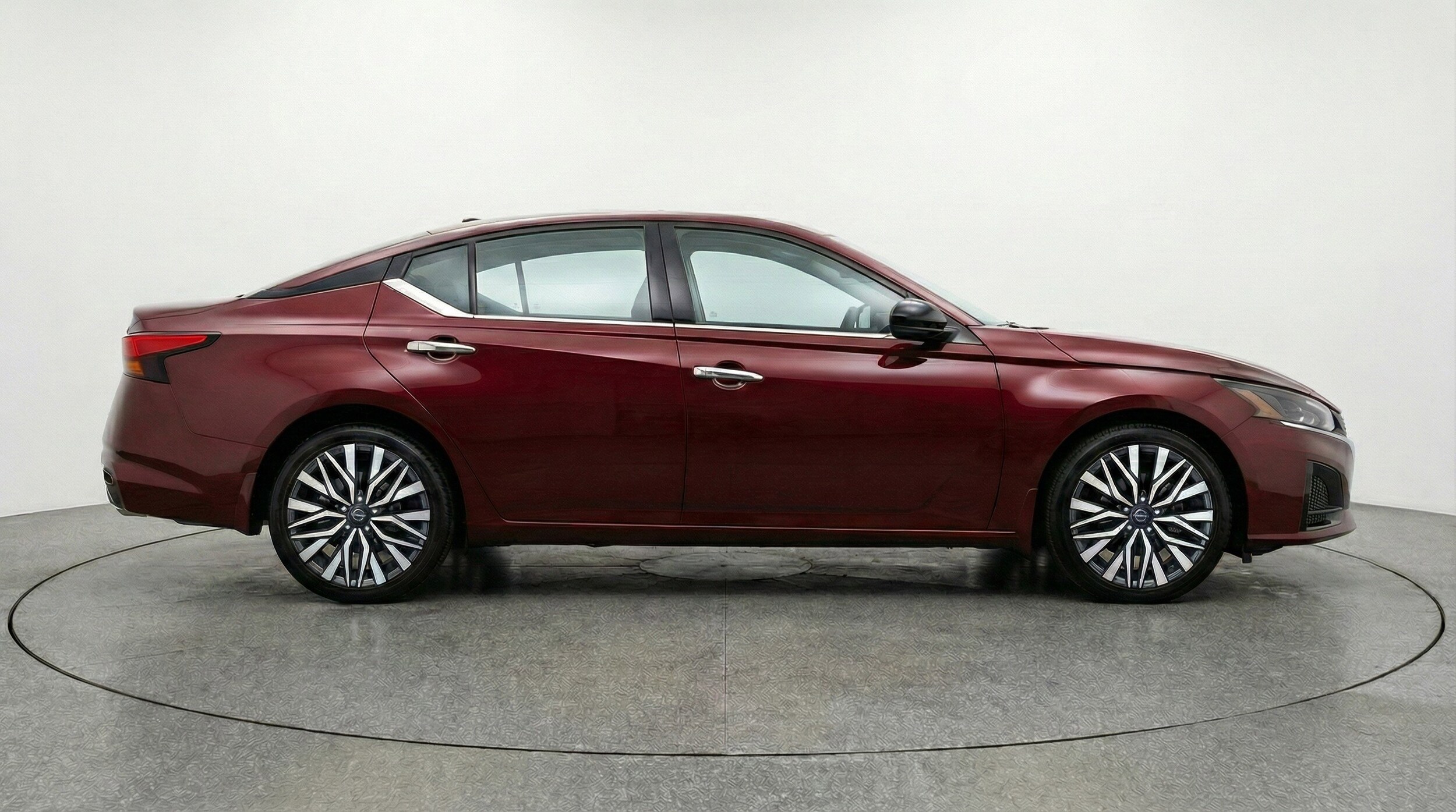 Thumbnail: 2025 Nissan Altima - 11