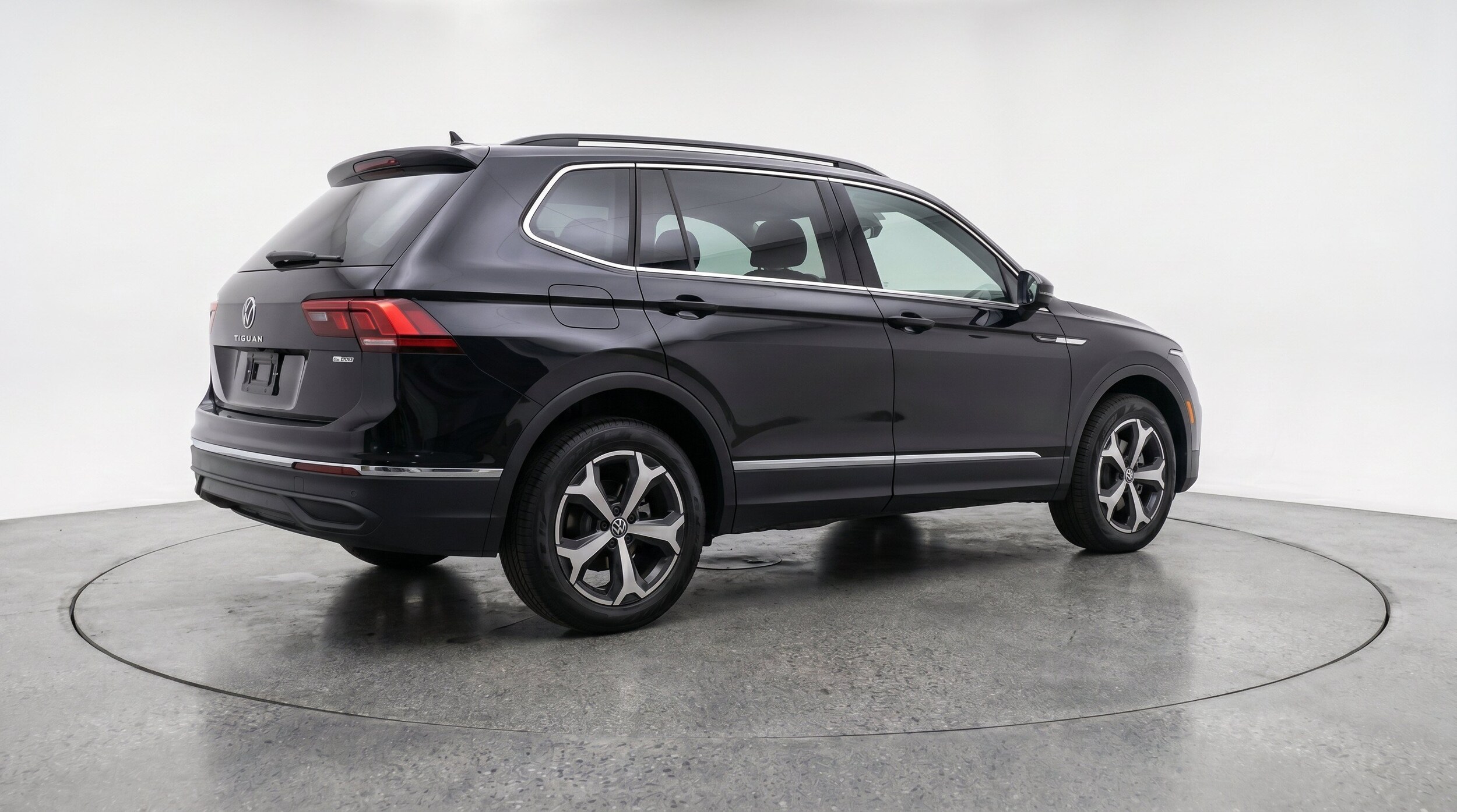 Thumbnail: 2026 Volkswagen Tiguan - 9