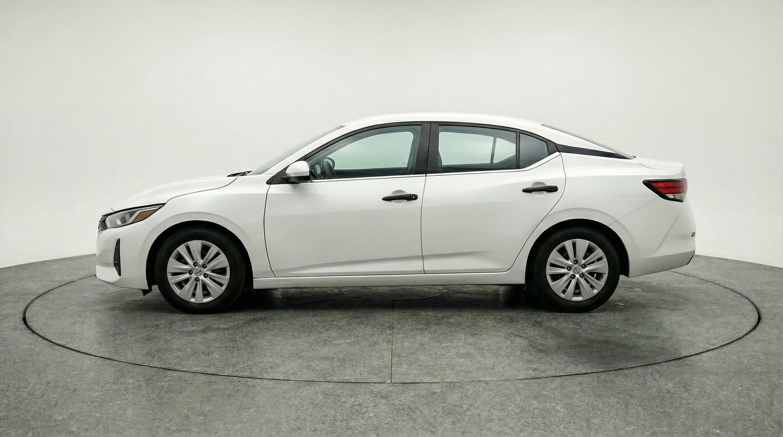 Thumbnail: 2025 Nissan Sentra - 5