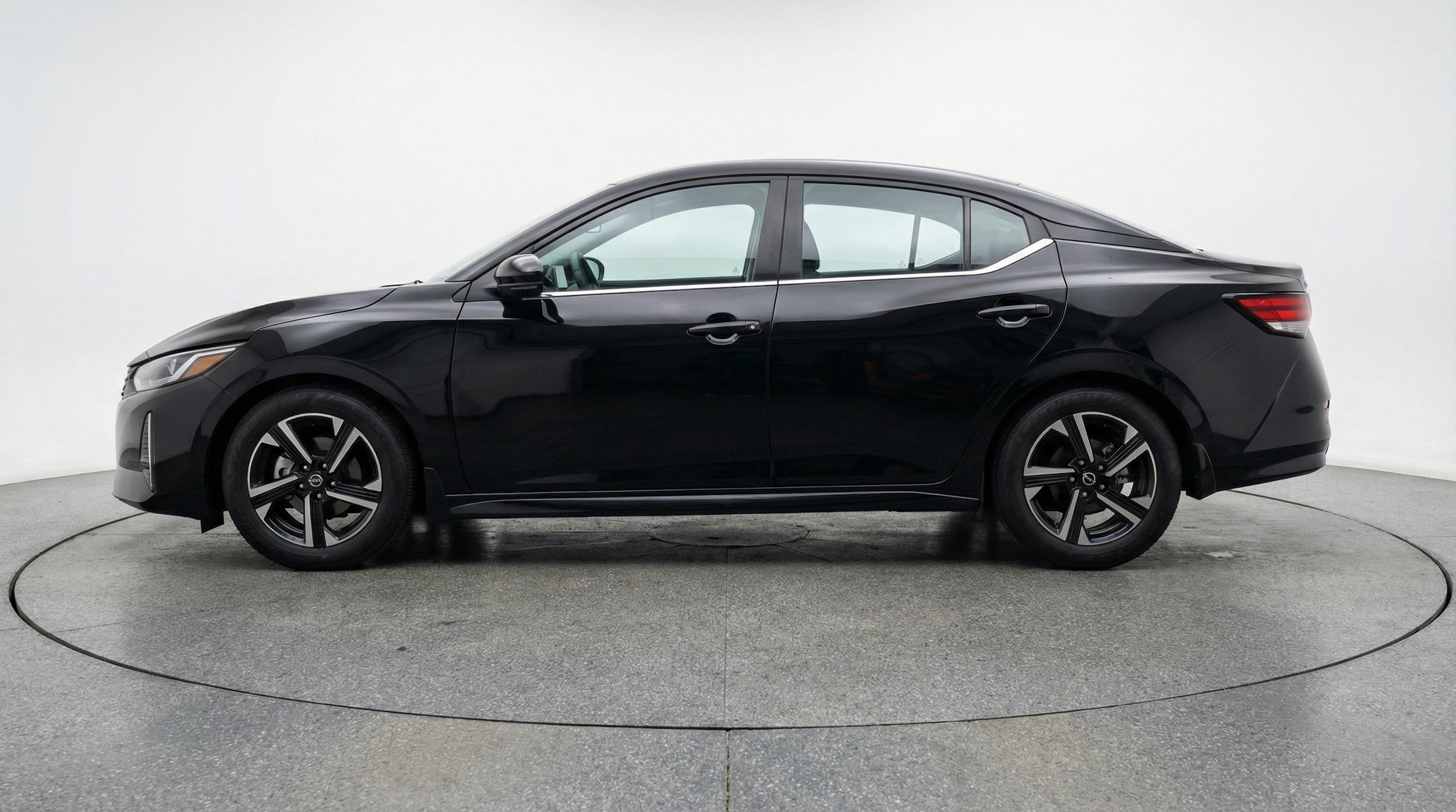 Thumbnail: 2025 Nissan Sentra - 5