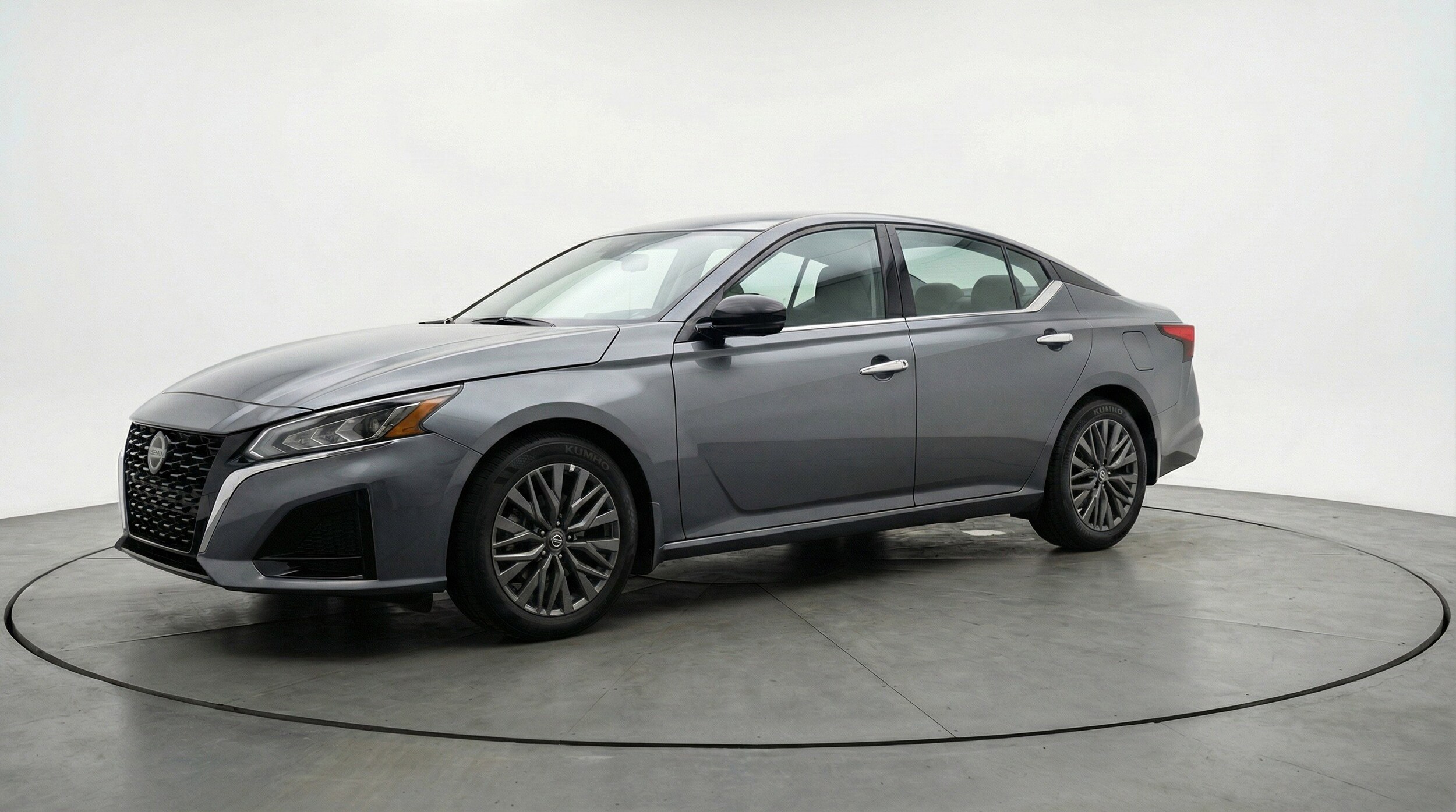 Thumbnail: 2025 Nissan Altima - 3