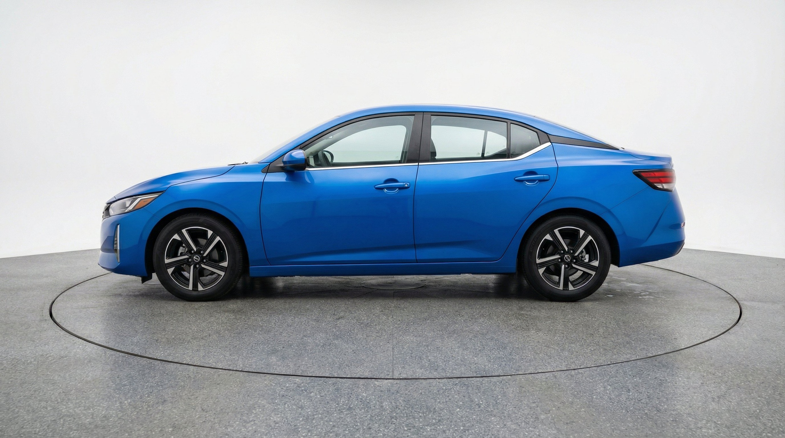 Thumbnail: 2025 Nissan Sentra - 5