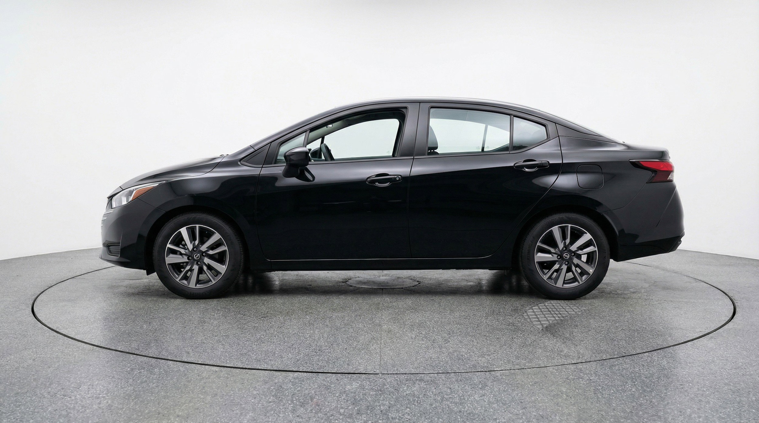 Thumbnail: 2025 Nissan Versa - 5