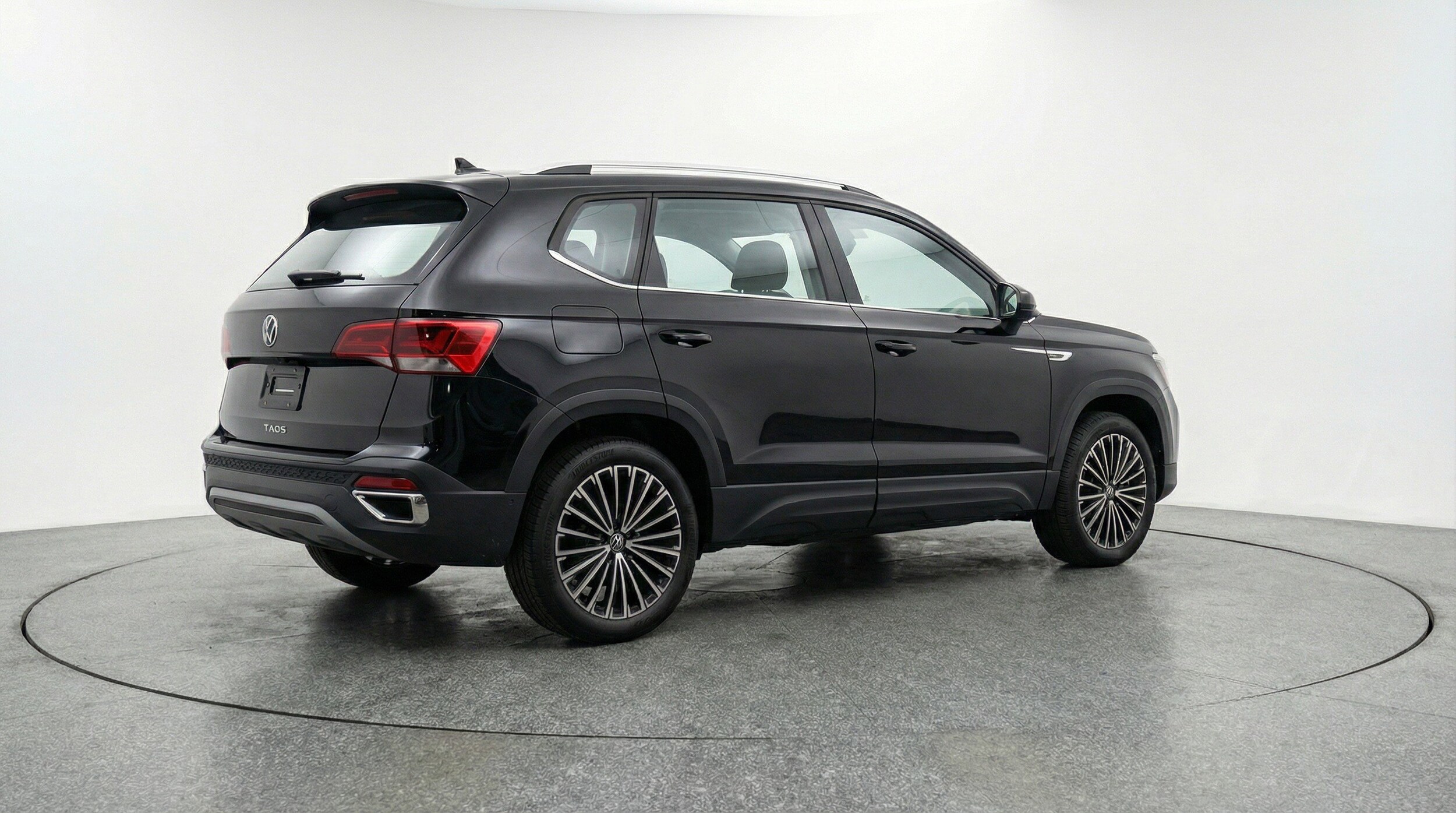 Thumbnail: 2025 Volkswagen Taos - 9