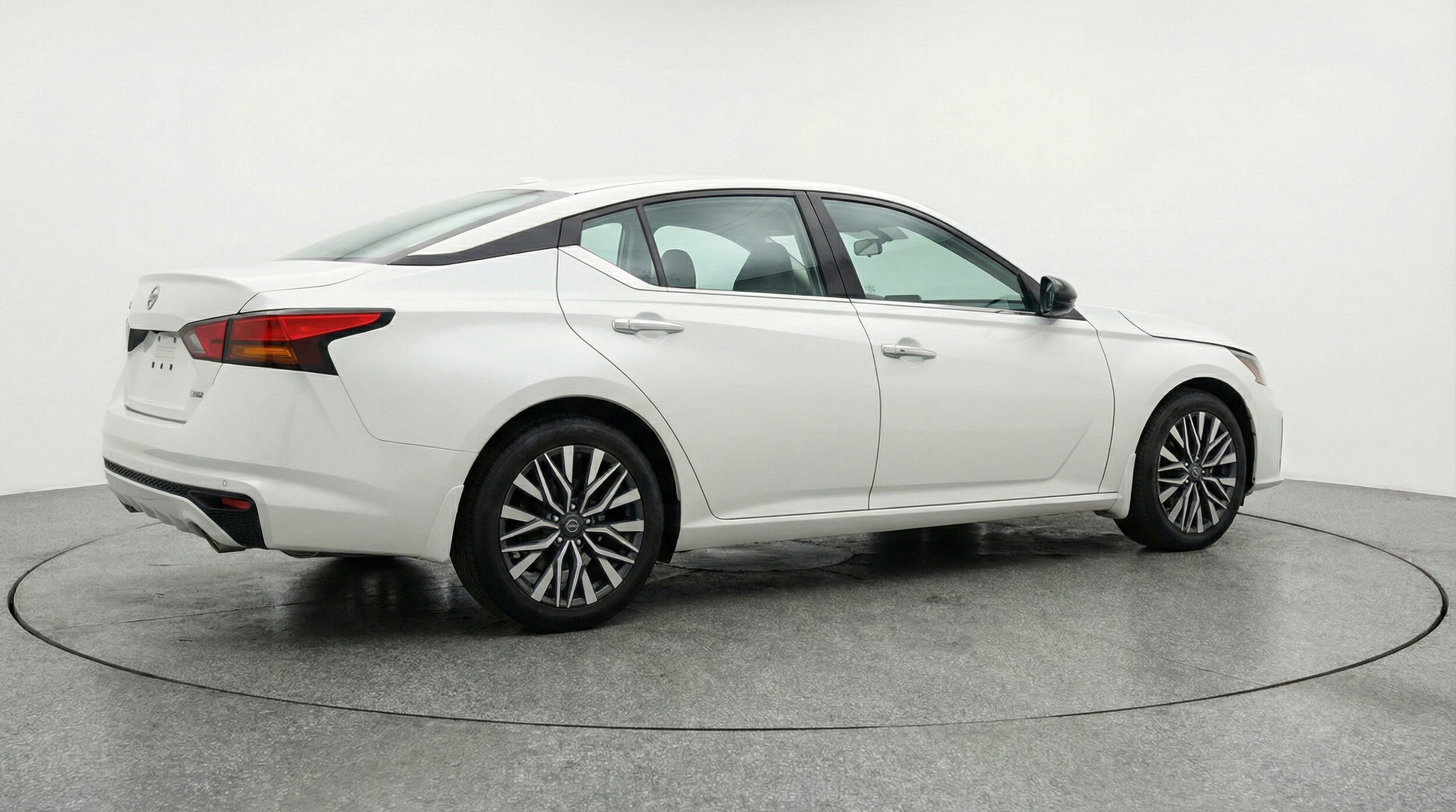 Thumbnail: 2025 Nissan Altima - 9