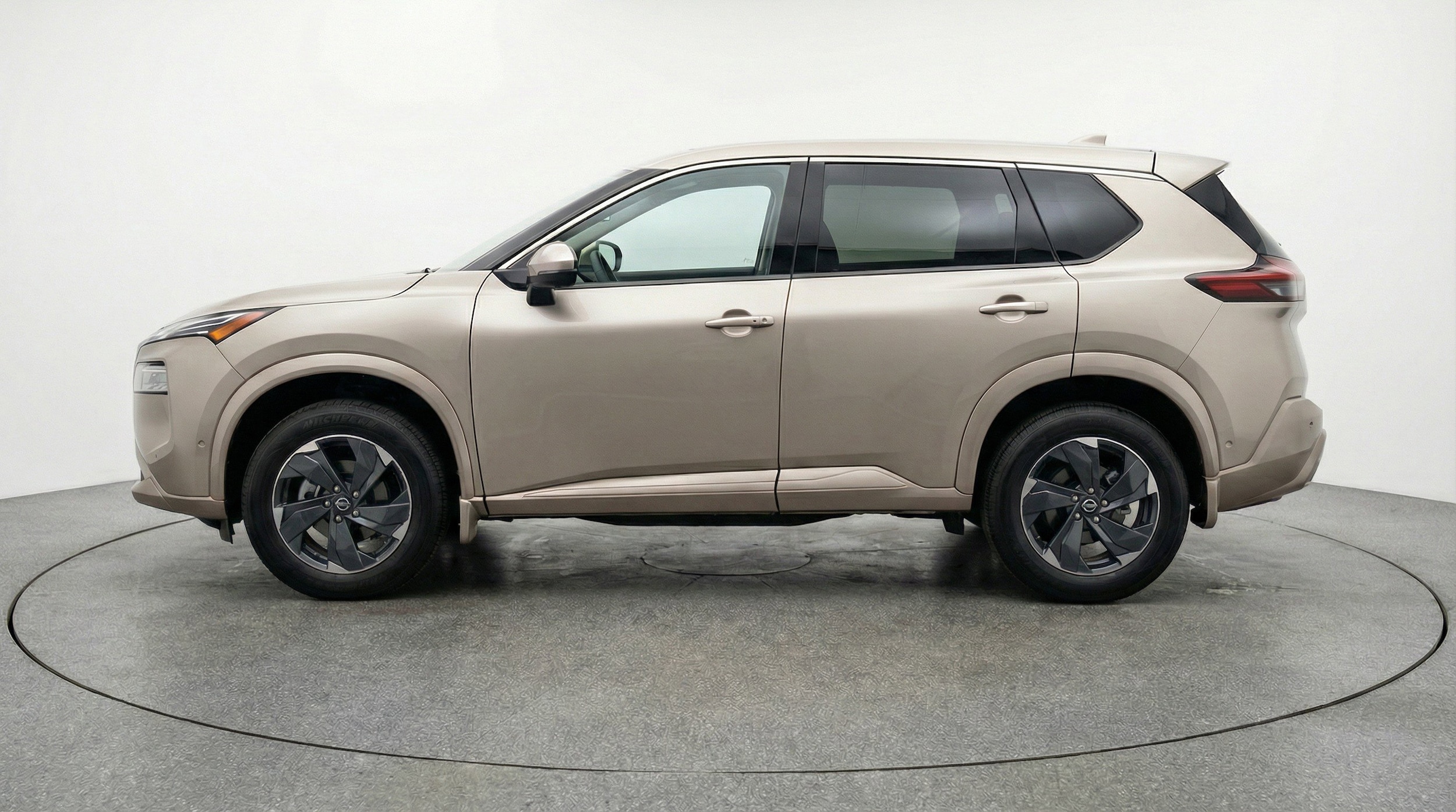 Thumbnail: 2025 Nissan Rogue - 5