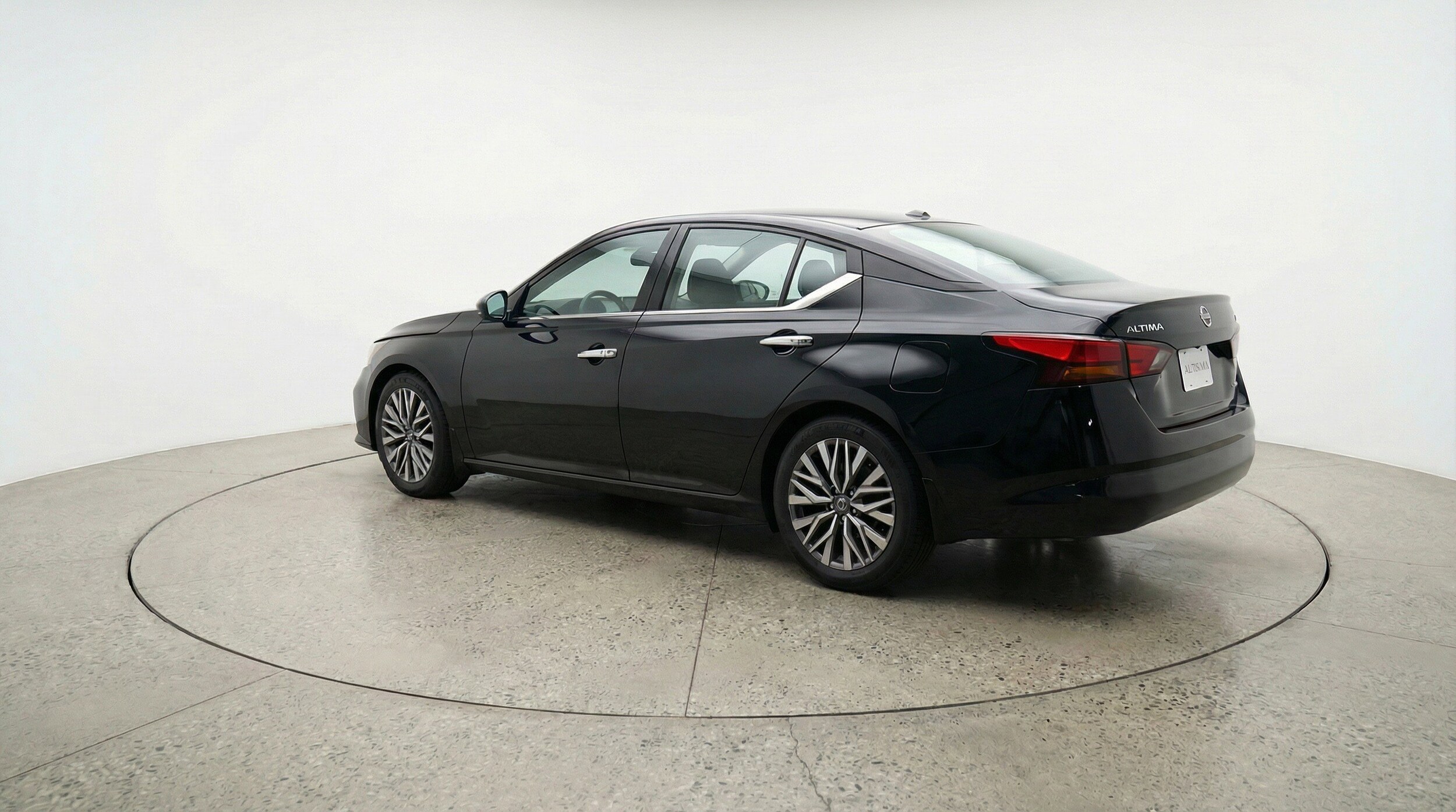 Thumbnail: 2025 Nissan Altima - 6