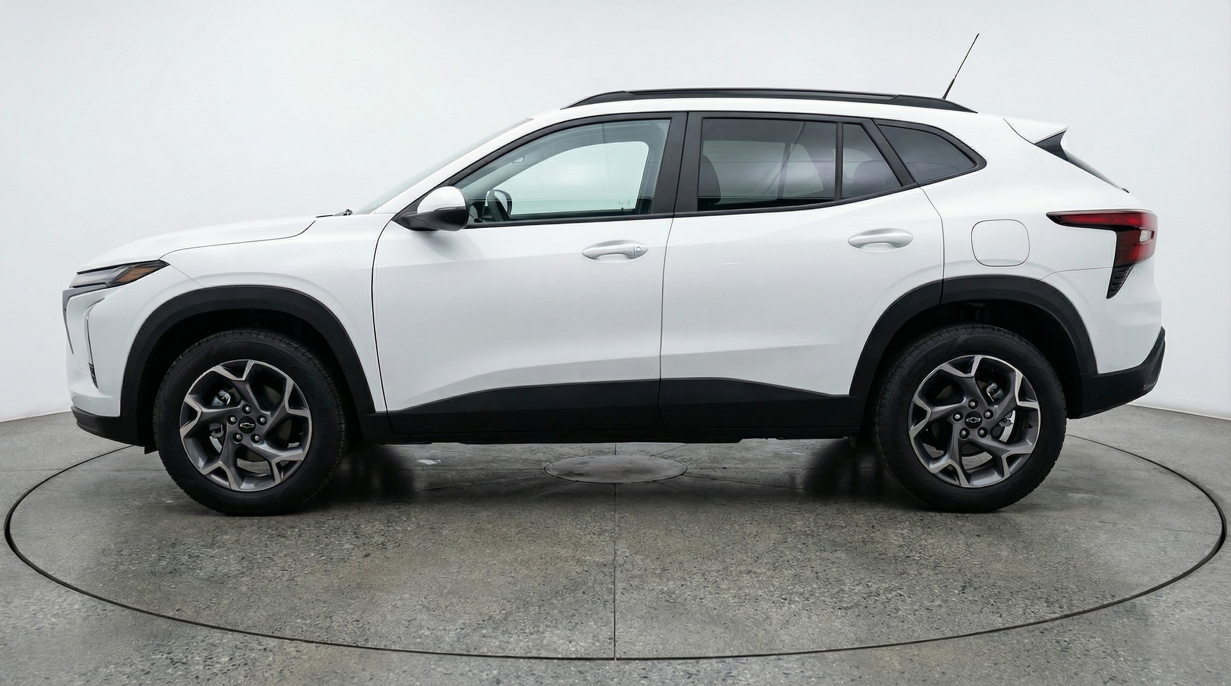 Thumbnail: 2025 Chevrolet Trax - 4