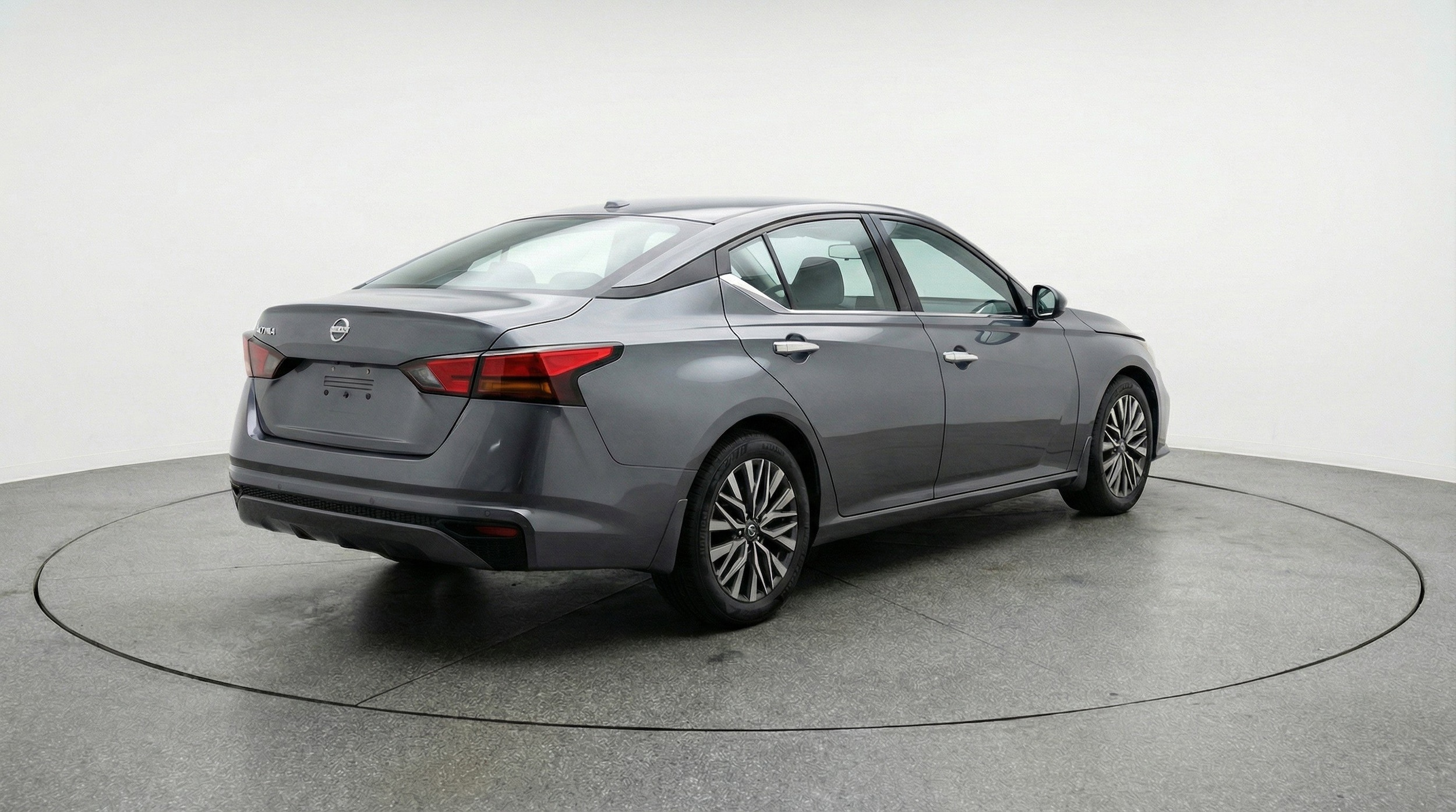 Thumbnail: 2025 Nissan Altima - 9