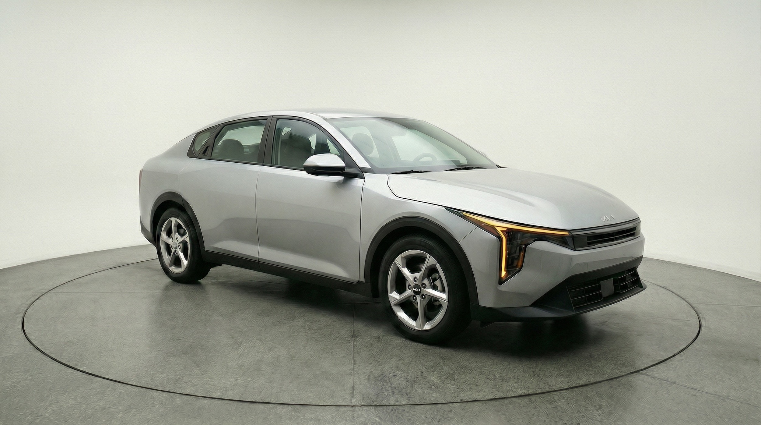 Thumbnail: 2025 Kia K4 - 1