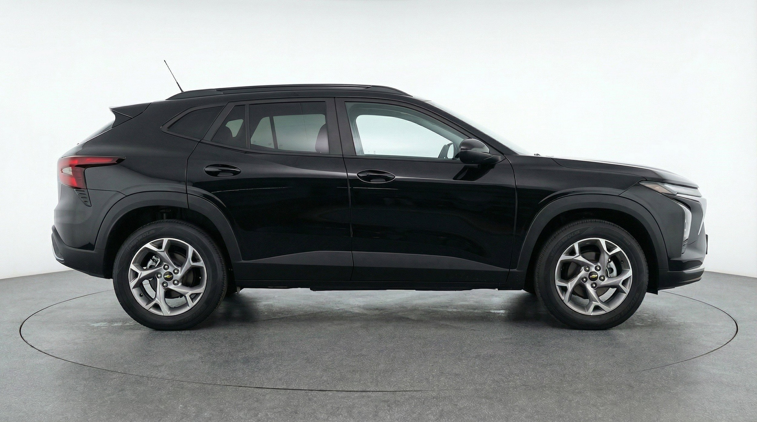 Thumbnail: 2025 Chevrolet Trax - 11