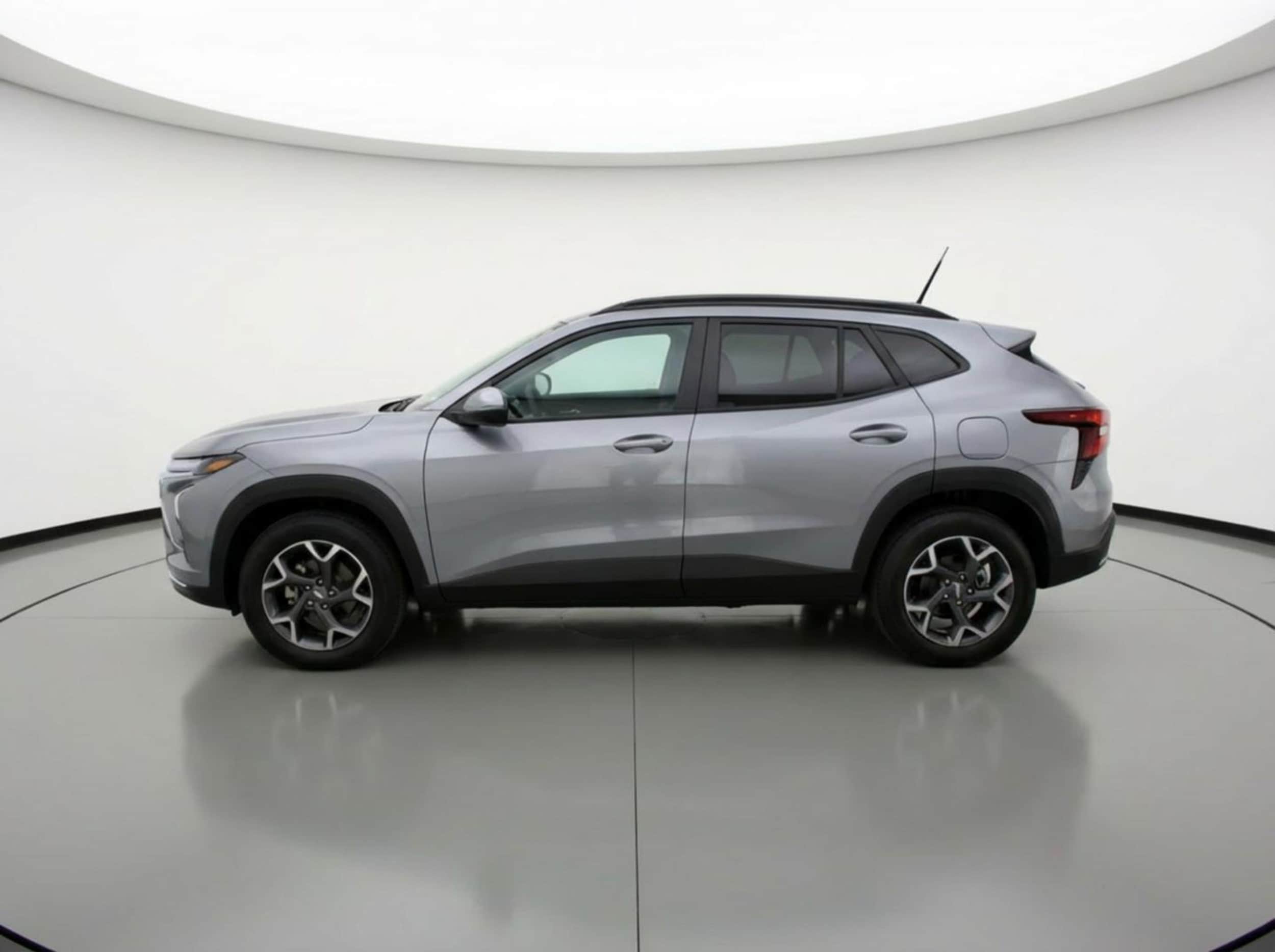 Thumbnail: 2025 Chevrolet Trax - 4