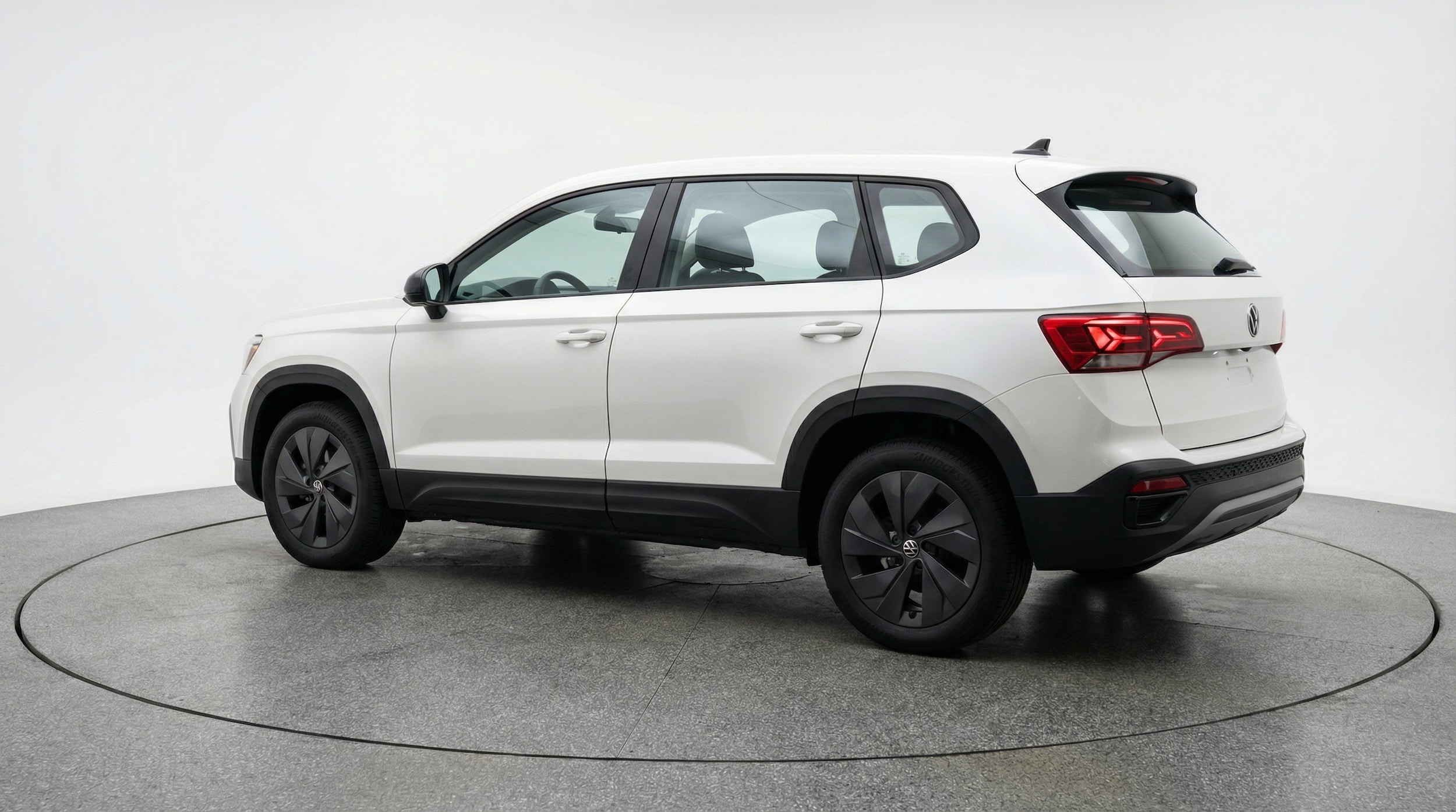 Thumbnail: 2025 Volkswagen Taos - 5