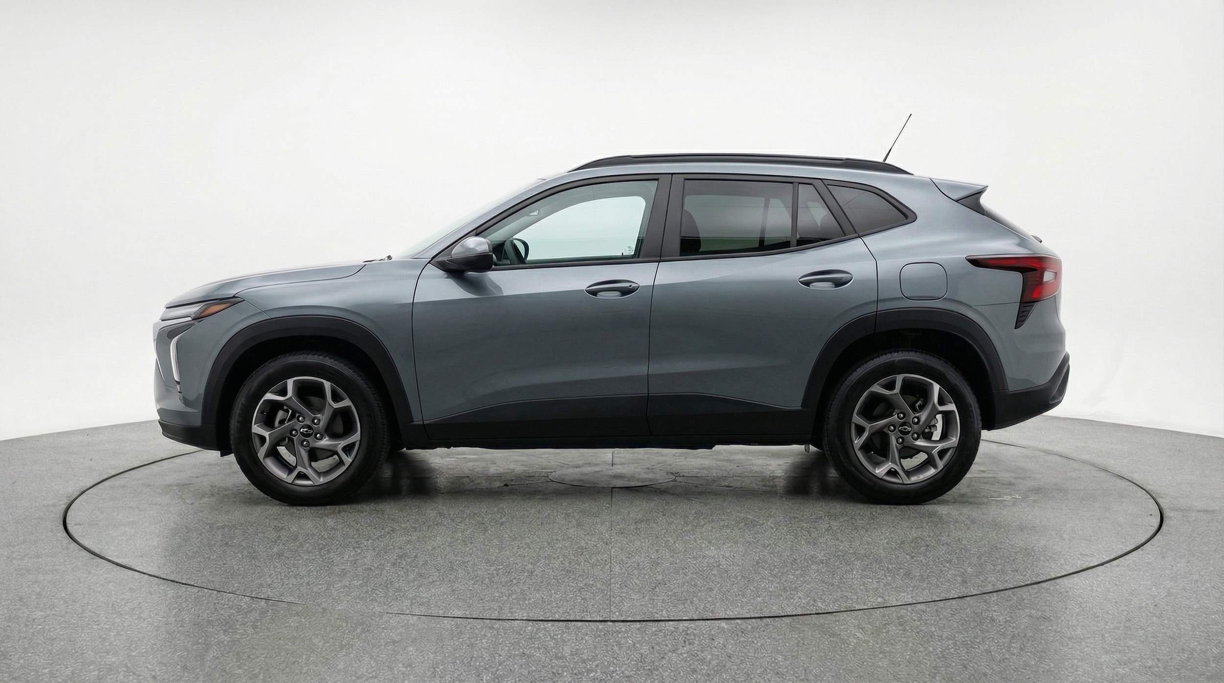 Thumbnail: 2025 Chevrolet Trax - 4