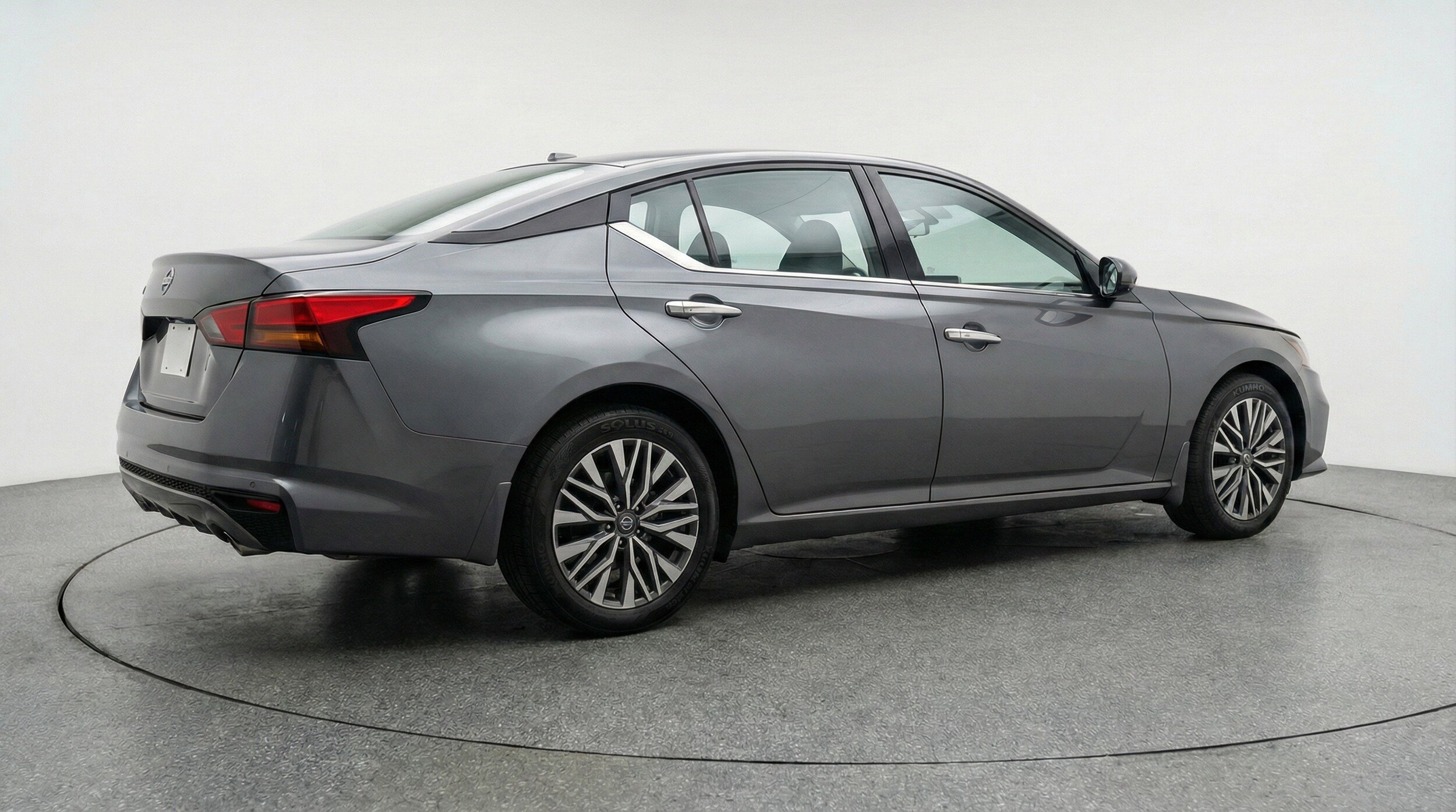 Thumbnail: 2025 Nissan Altima - 9