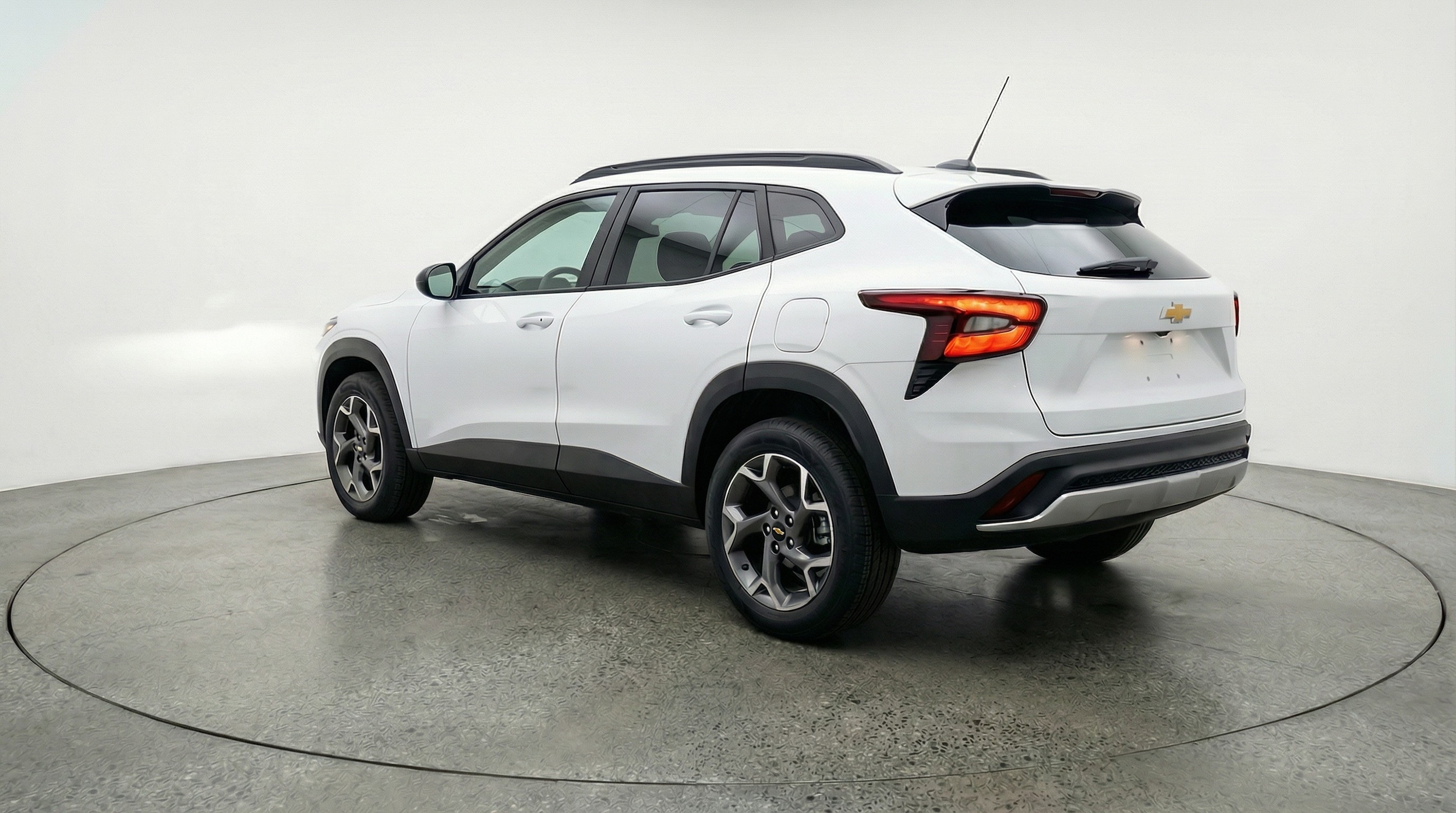 Thumbnail: 2025 Chevrolet Trax - 5