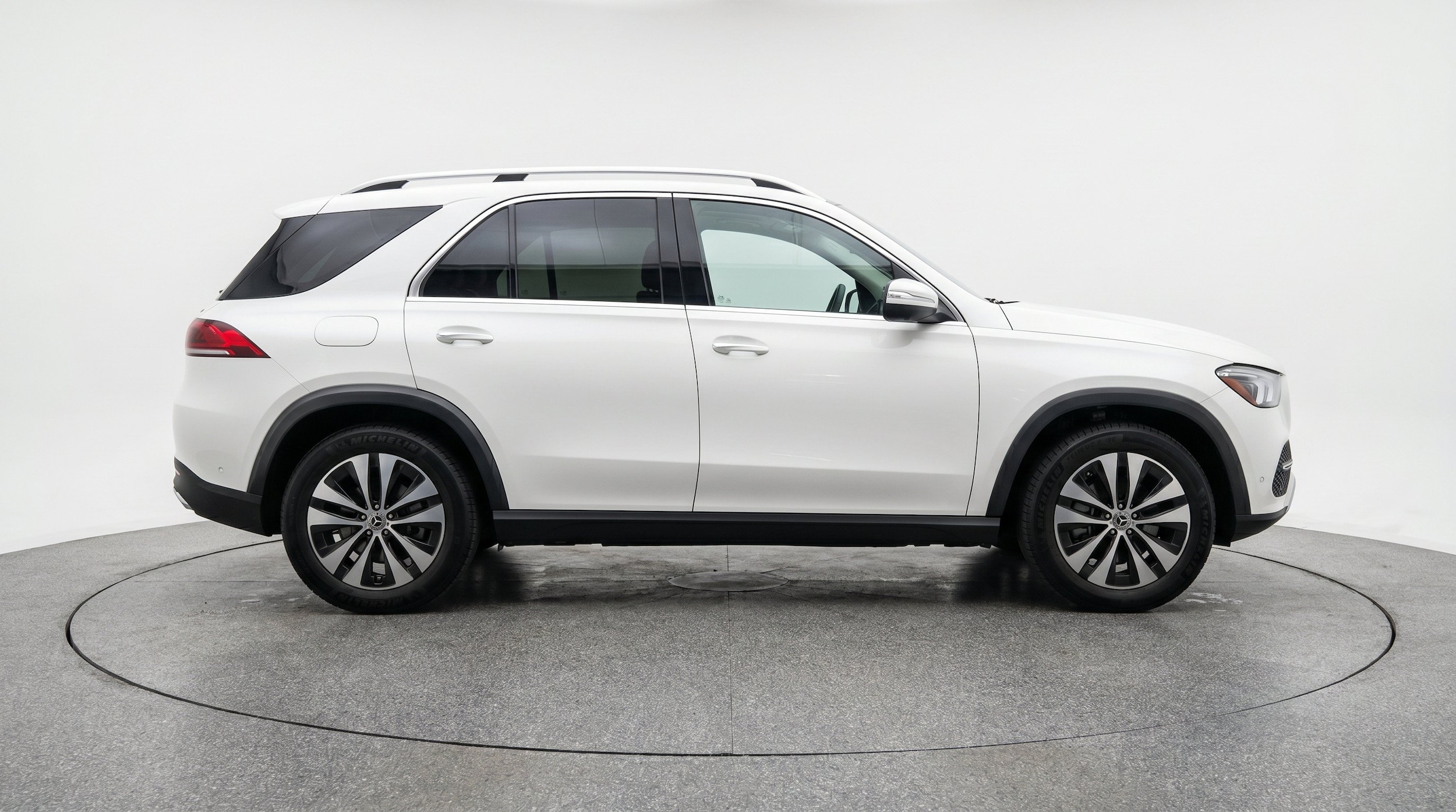 Thumbnail: 2026 Mercedes-Benz GLE - 11