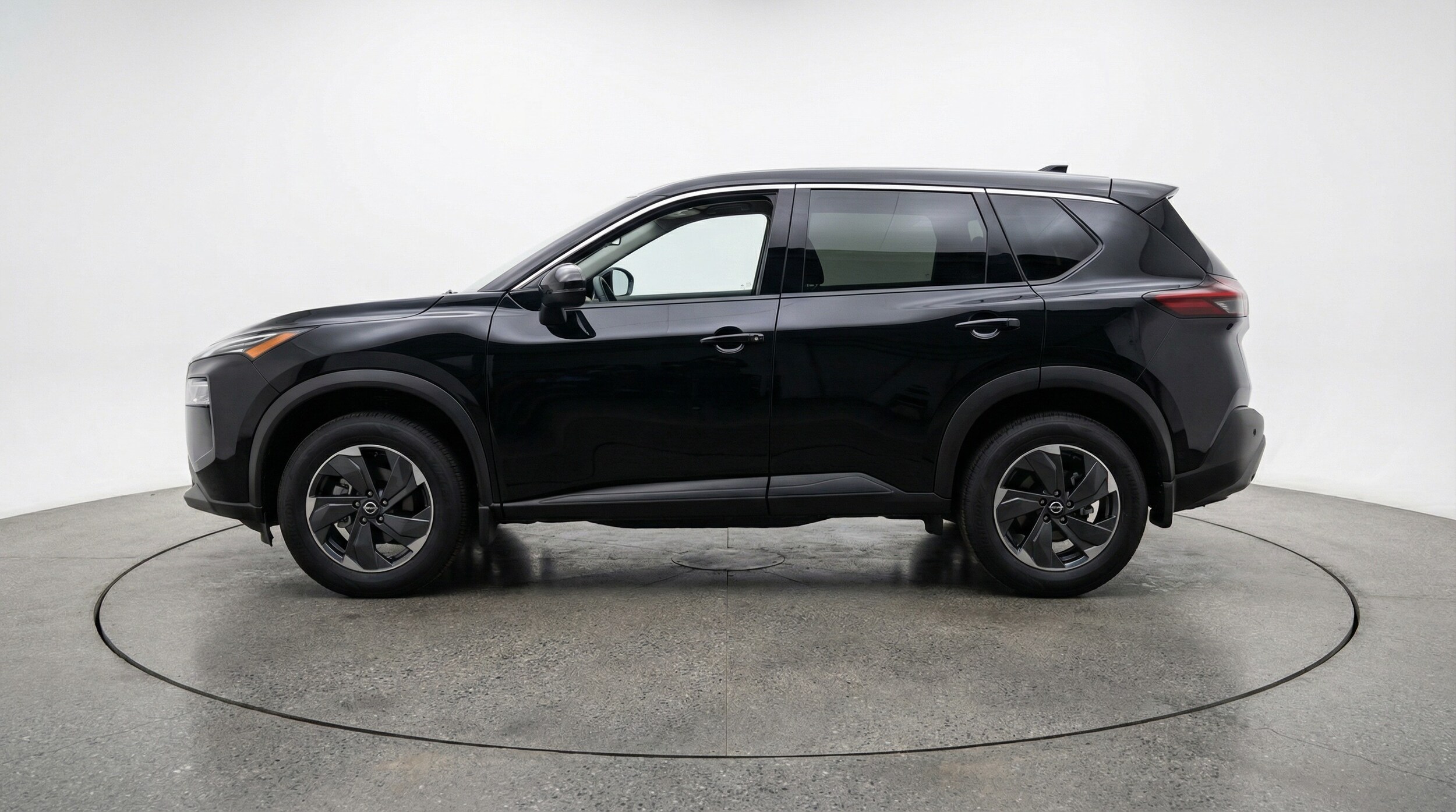 Thumbnail: 2025 Nissan Rogue - 4