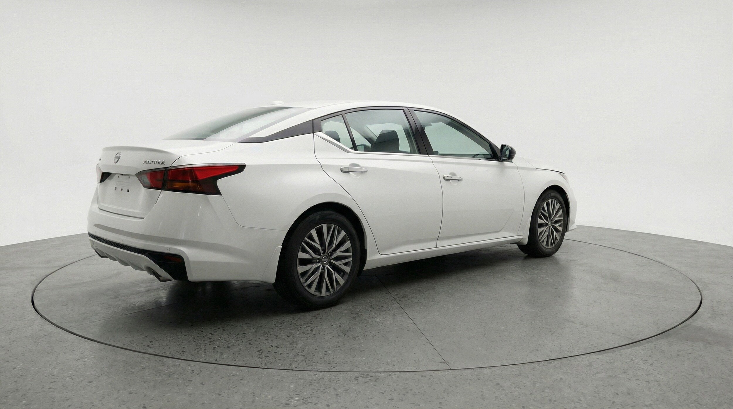 Thumbnail: 2025 Nissan Altima - 9