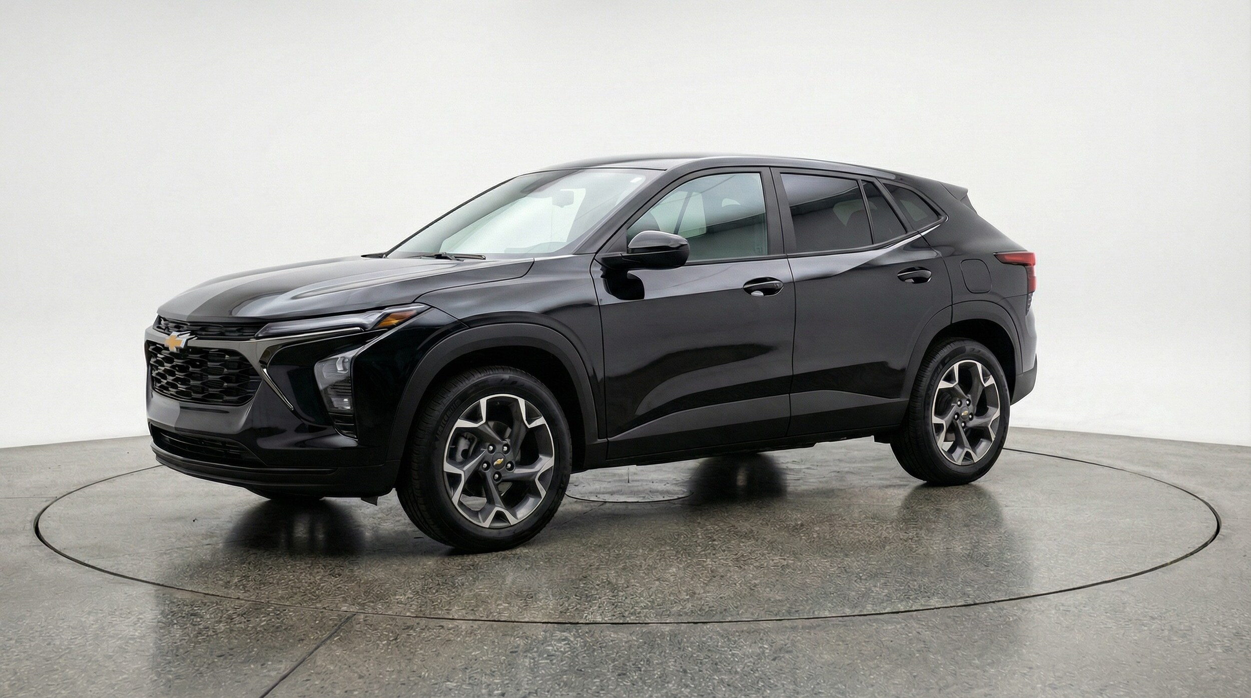 Thumbnail: 2025 Chevrolet Trax - 3