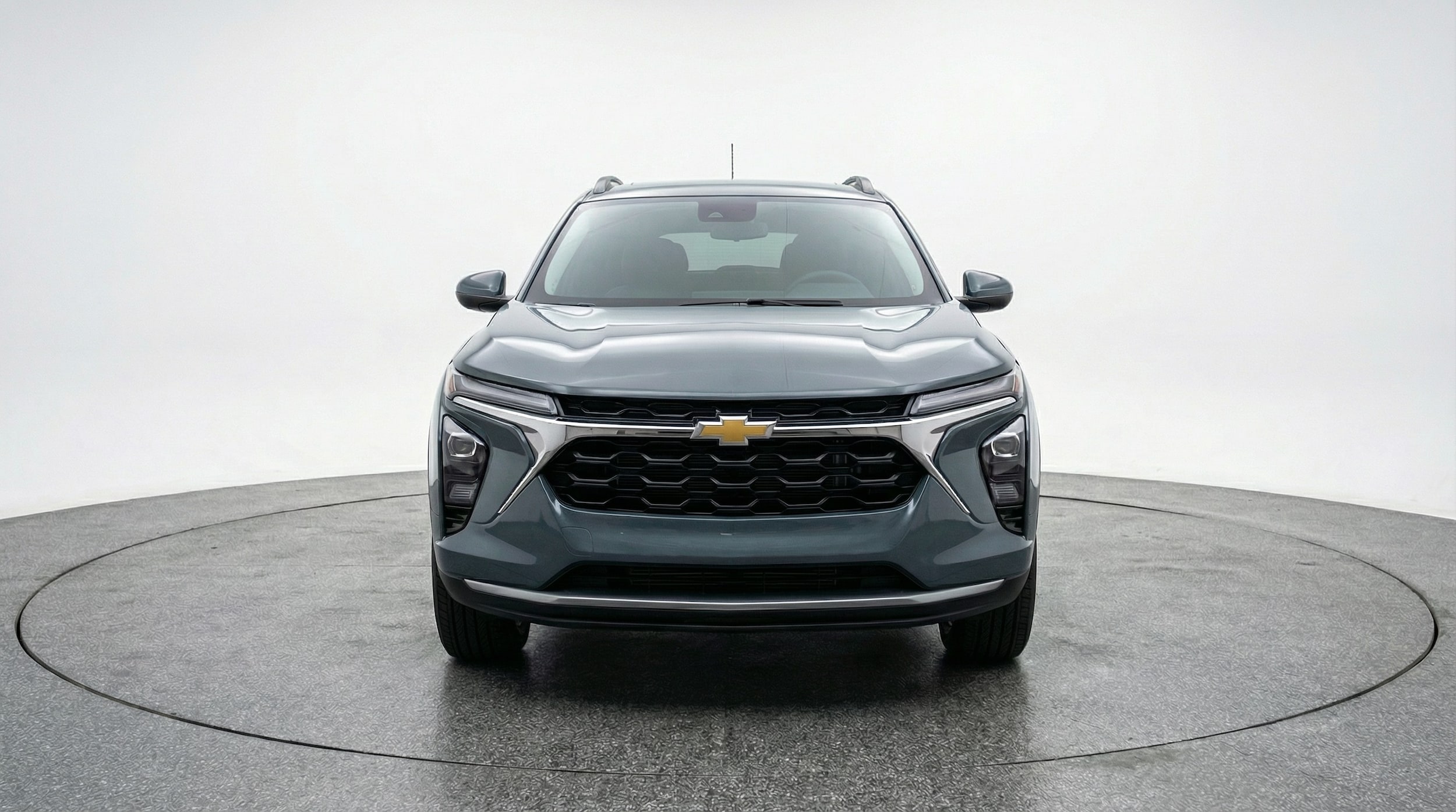 Thumbnail: 2025 Chevrolet Trax - 2