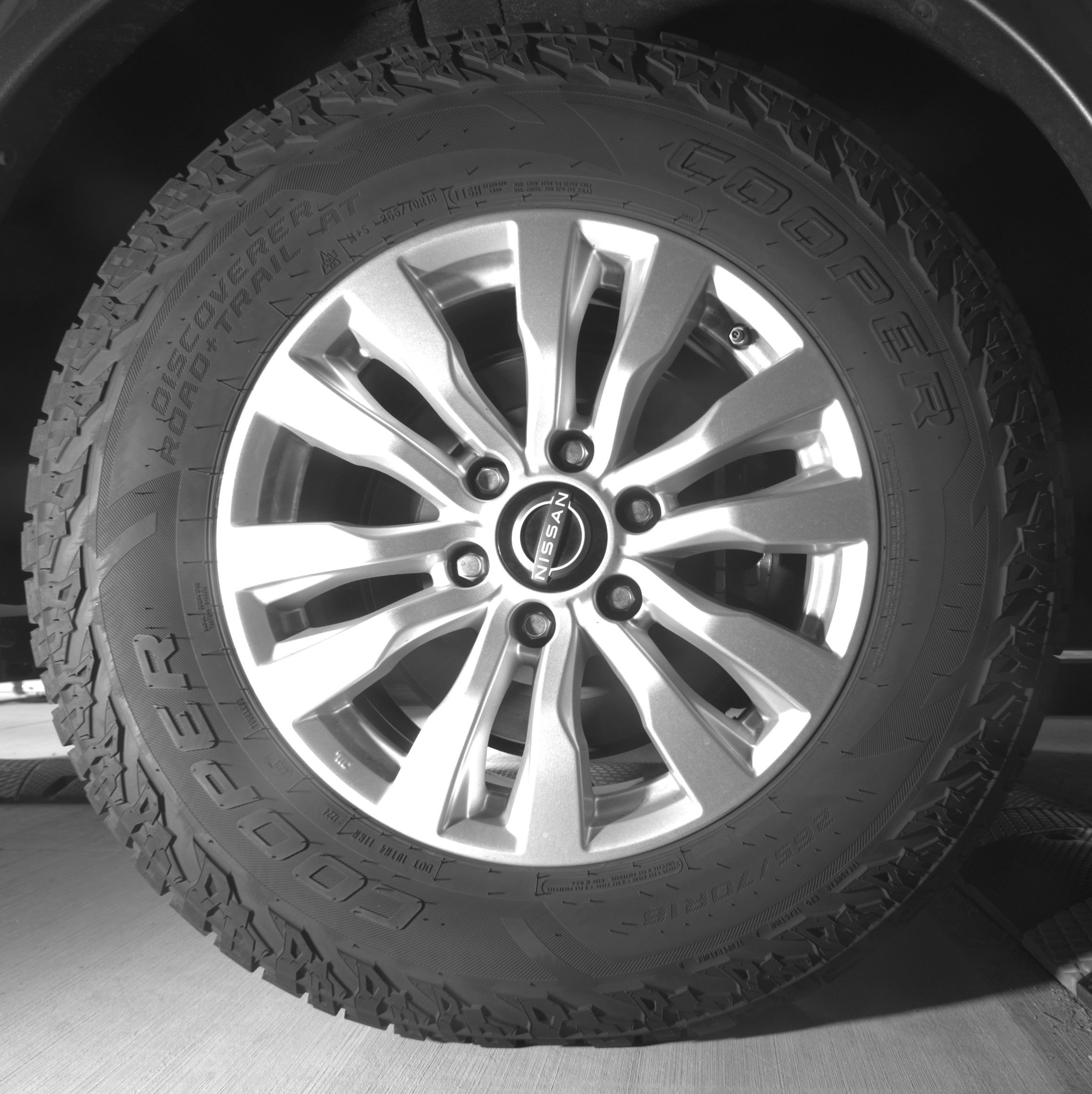 Thumbnail: 2023 Nissan Armada - 15