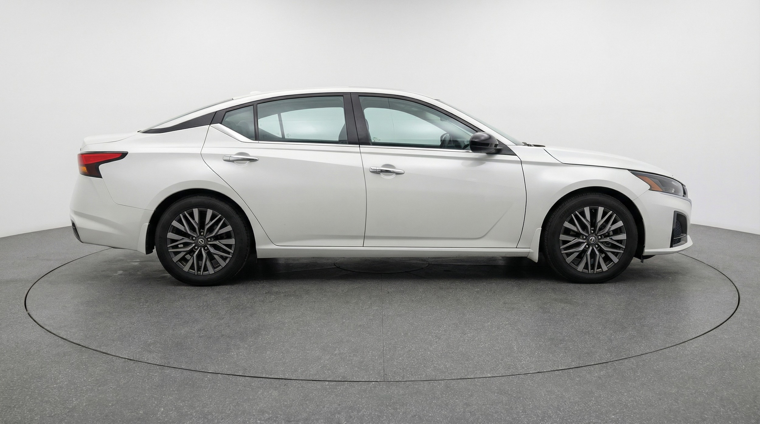 Thumbnail: 2025 Nissan Altima - 8