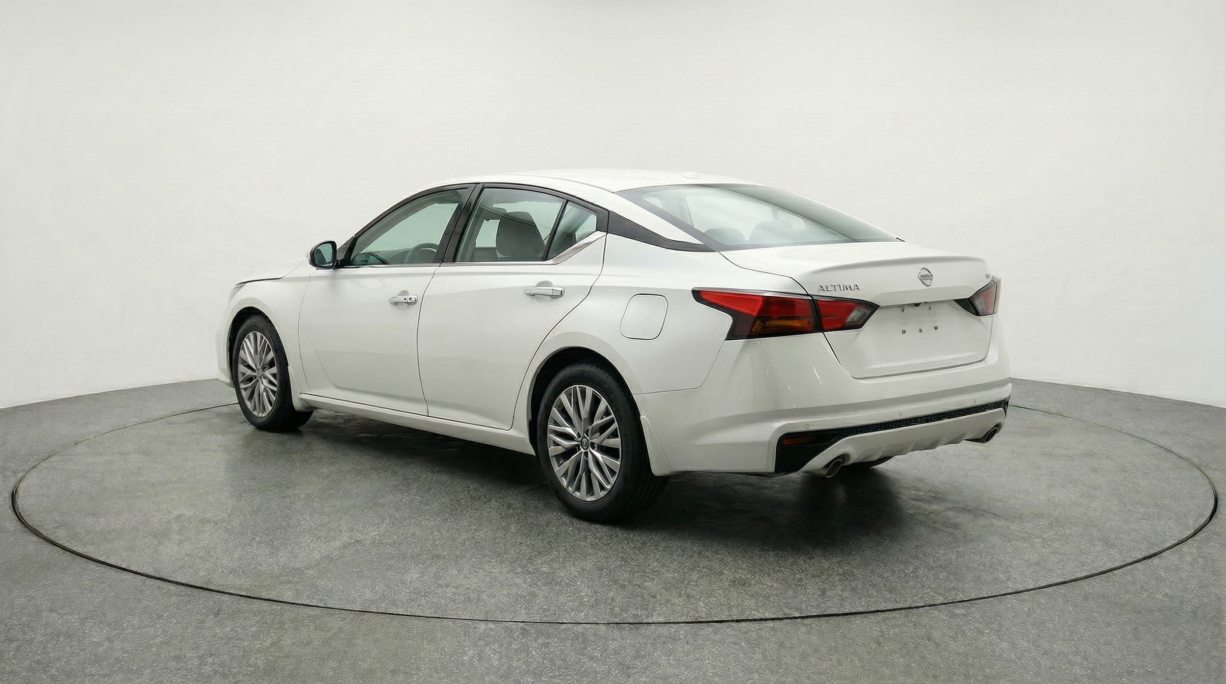 Thumbnail: 2025 Nissan Altima - 5