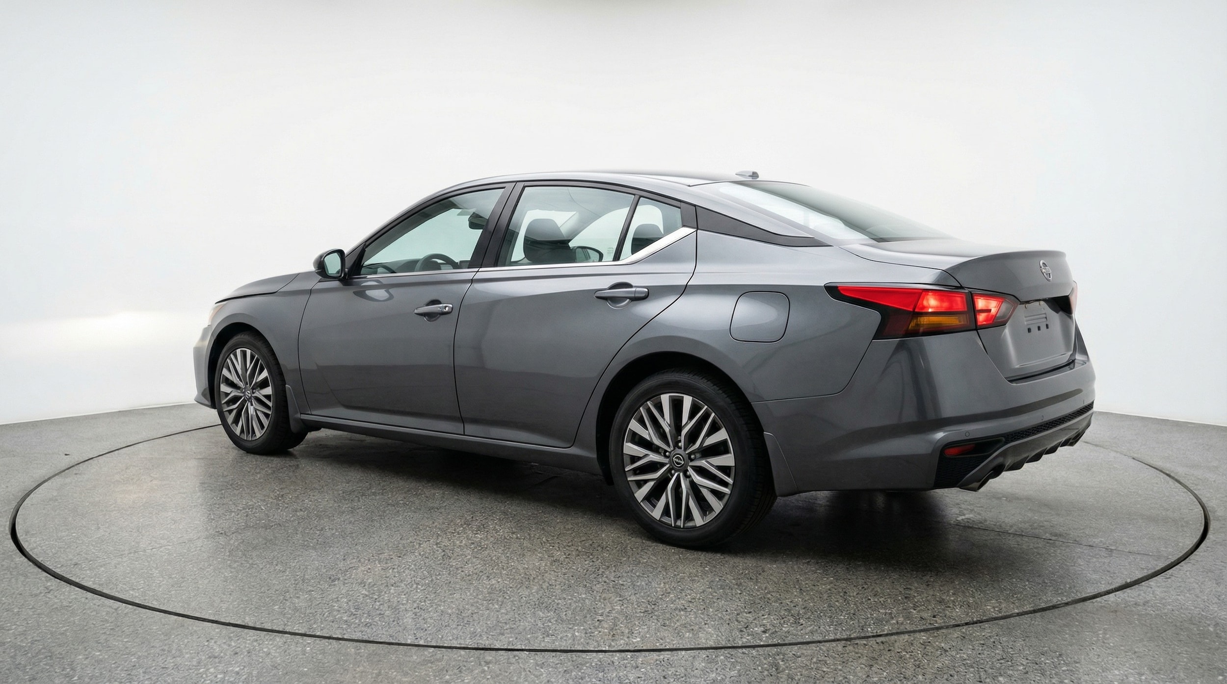 Thumbnail: 2025 Nissan Altima - 5