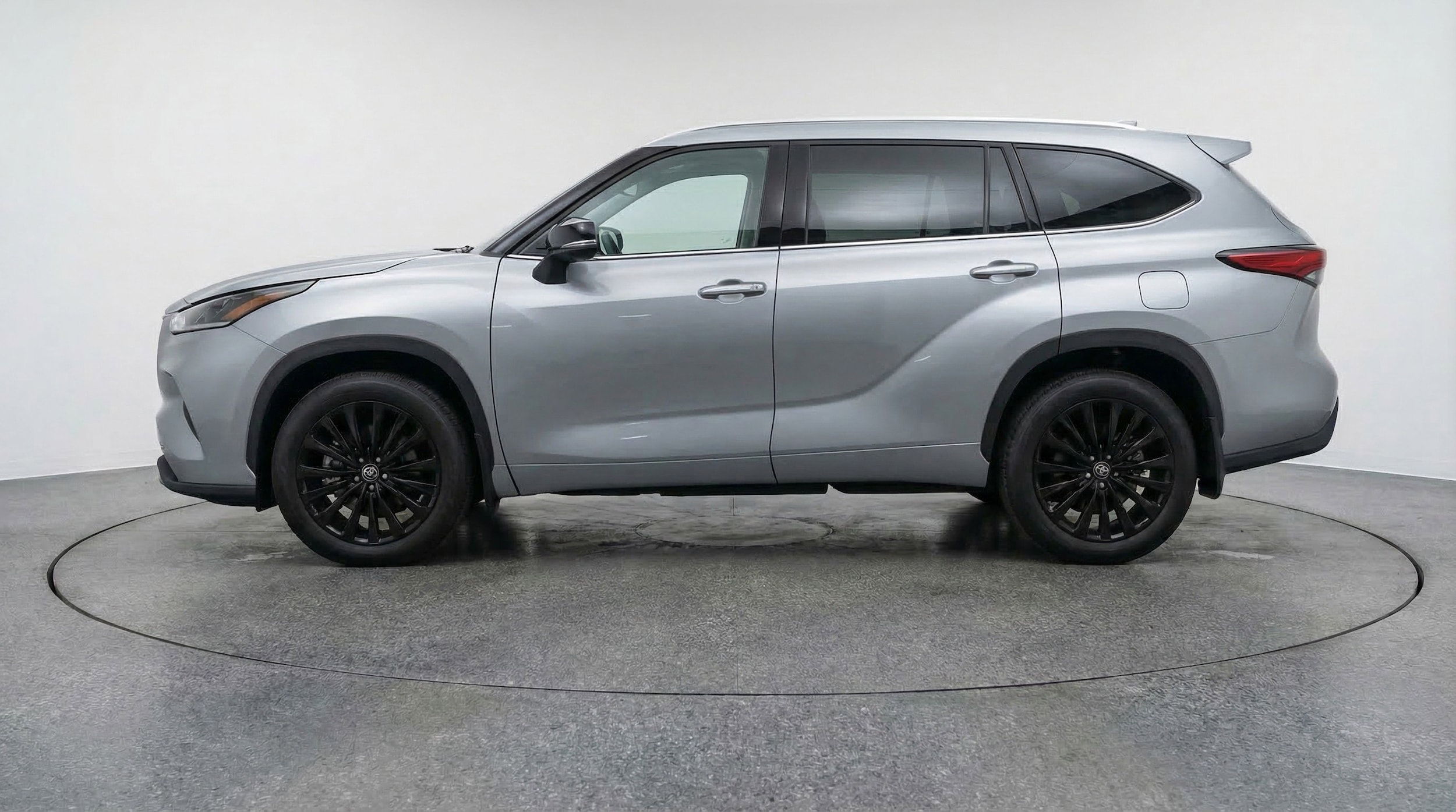 Thumbnail: 2025 Toyota Highlander - 5