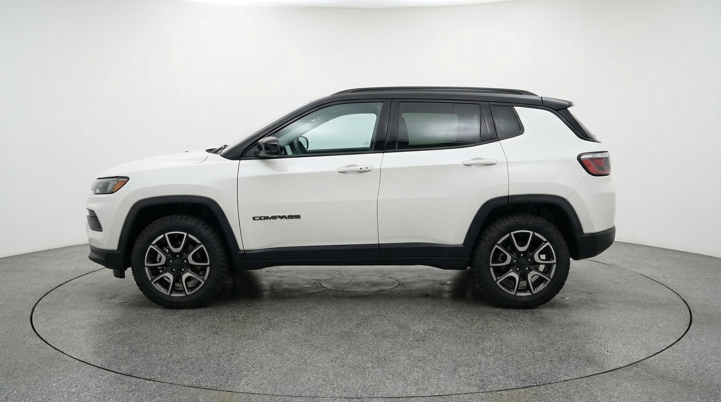 Thumbnail: 2025 Jeep Compass - 4