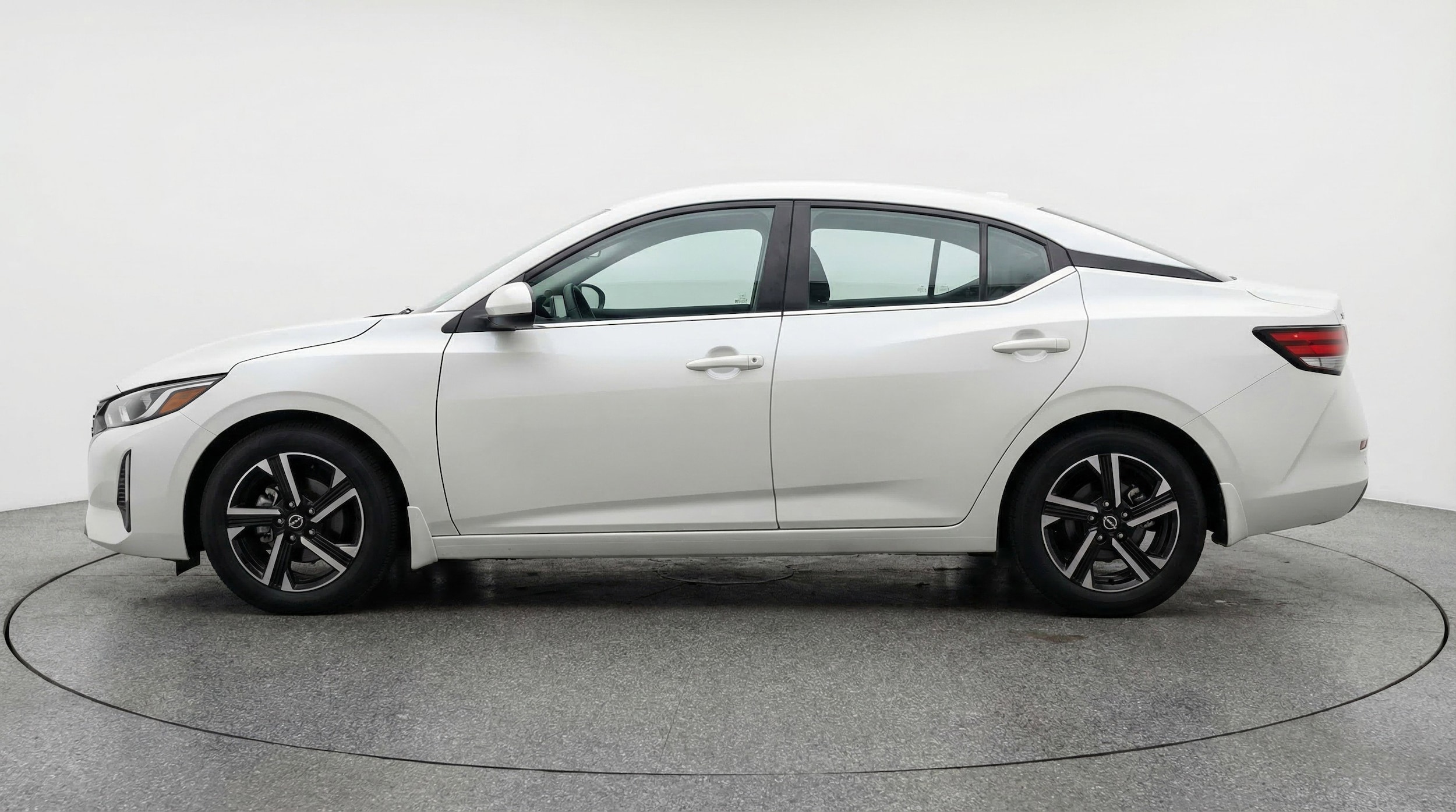 Thumbnail: 2025 Nissan Sentra - 5