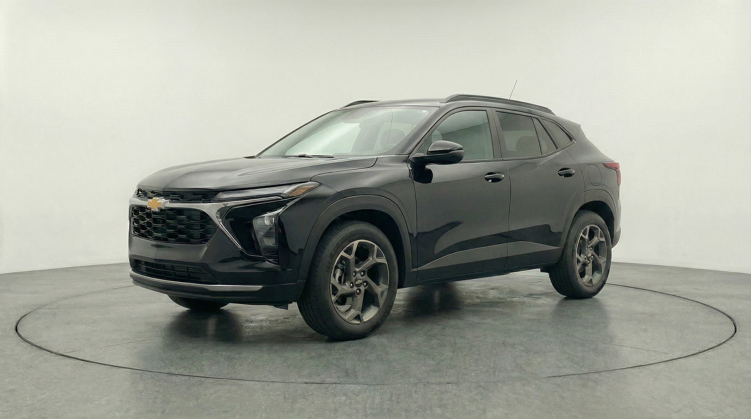 Thumbnail: 2025 Chevrolet Trax - 3