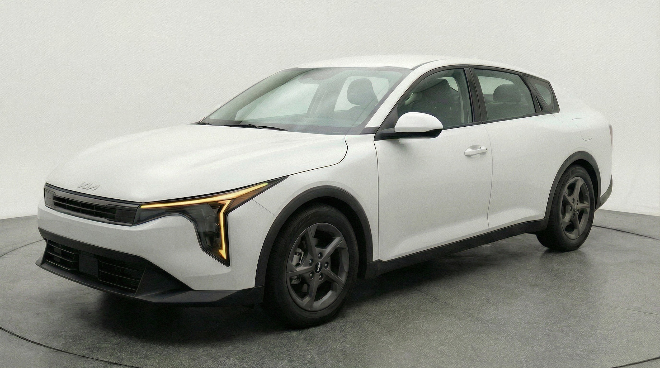 Thumbnail: 2025 Kia K4 - 3