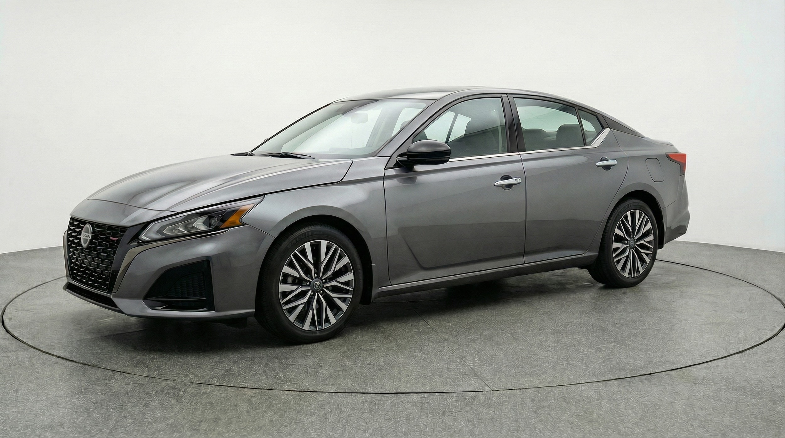 Thumbnail: 2025 Nissan Altima - 3