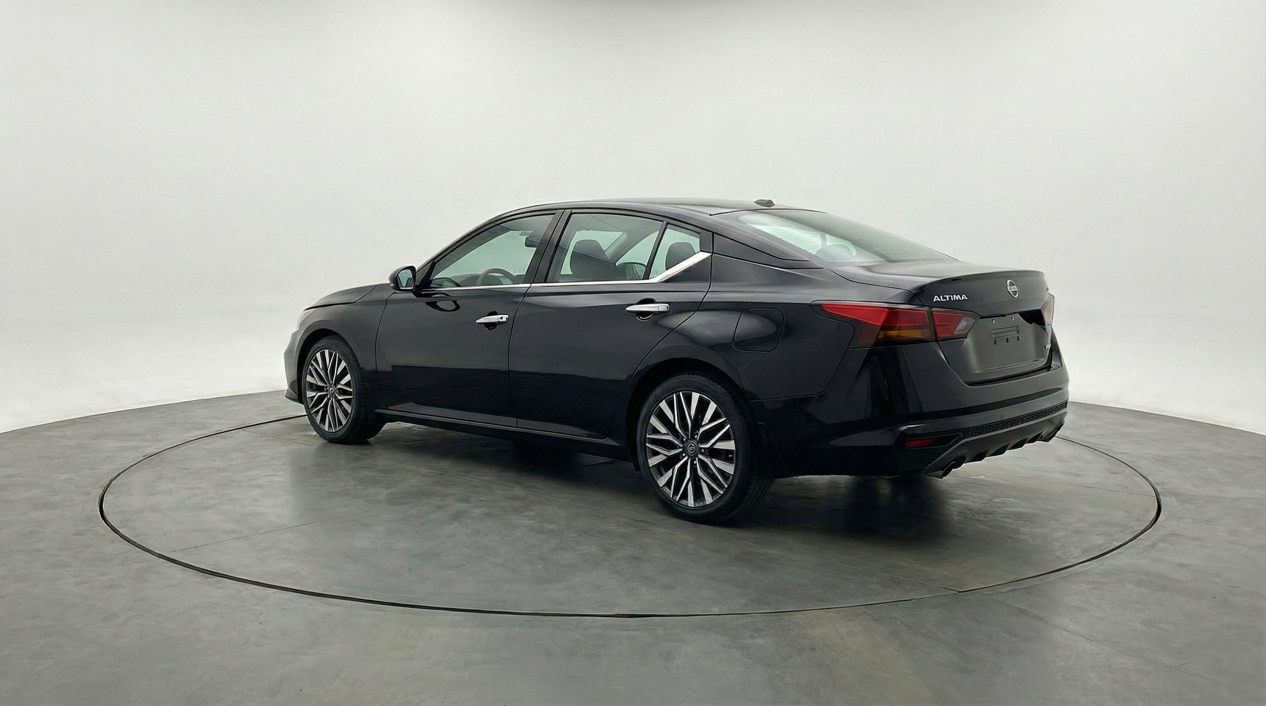 Thumbnail: 2025 Nissan Altima - 6