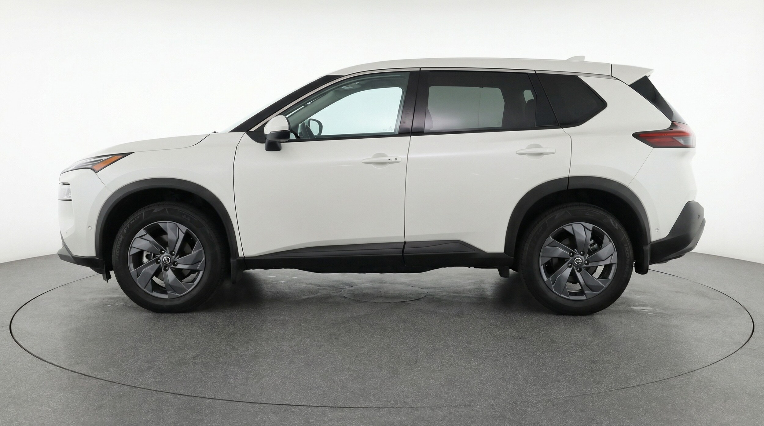 Thumbnail: 2025 Nissan Rogue - 4