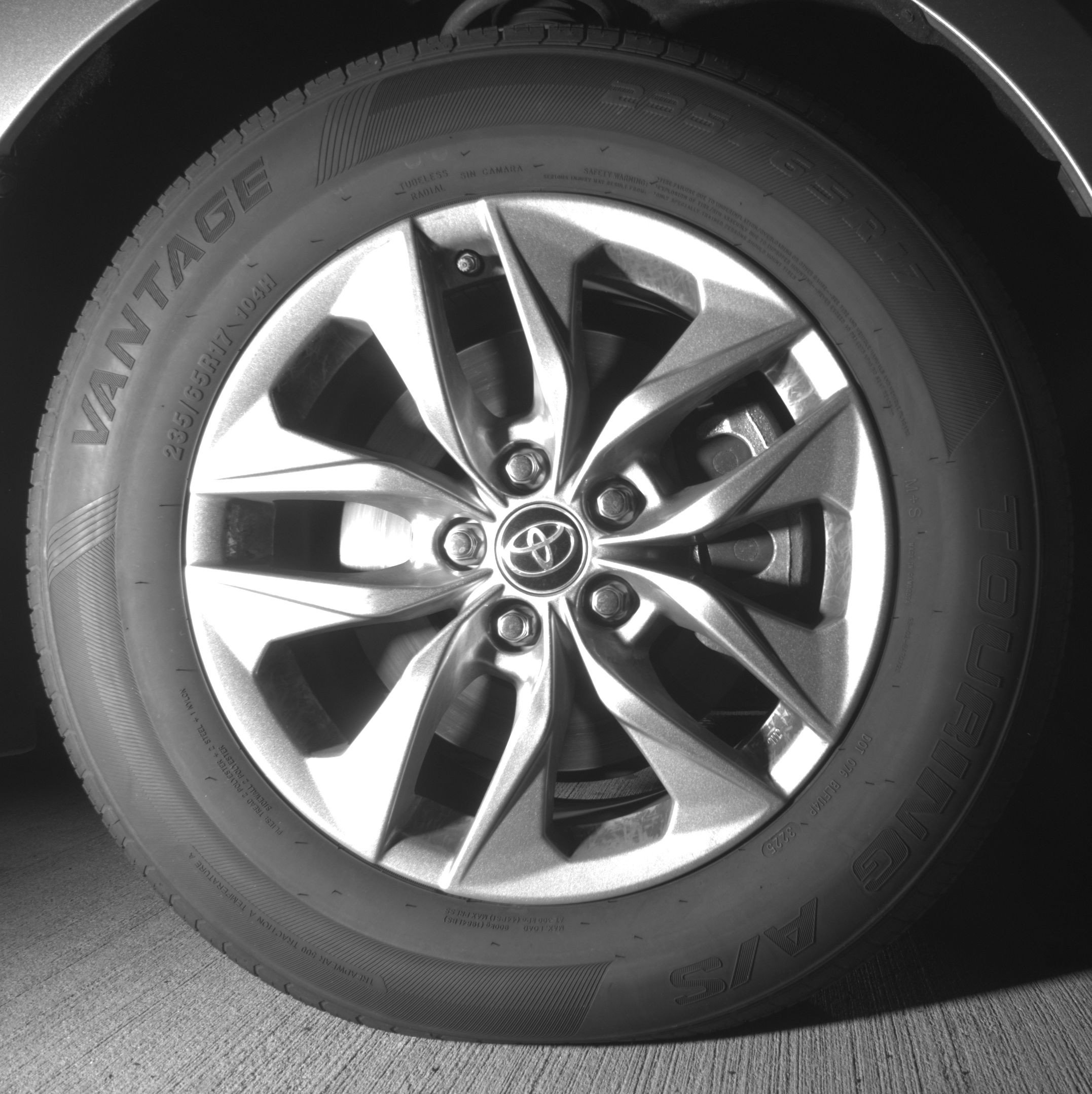 Thumbnail: 2024 Toyota Sienna - 13