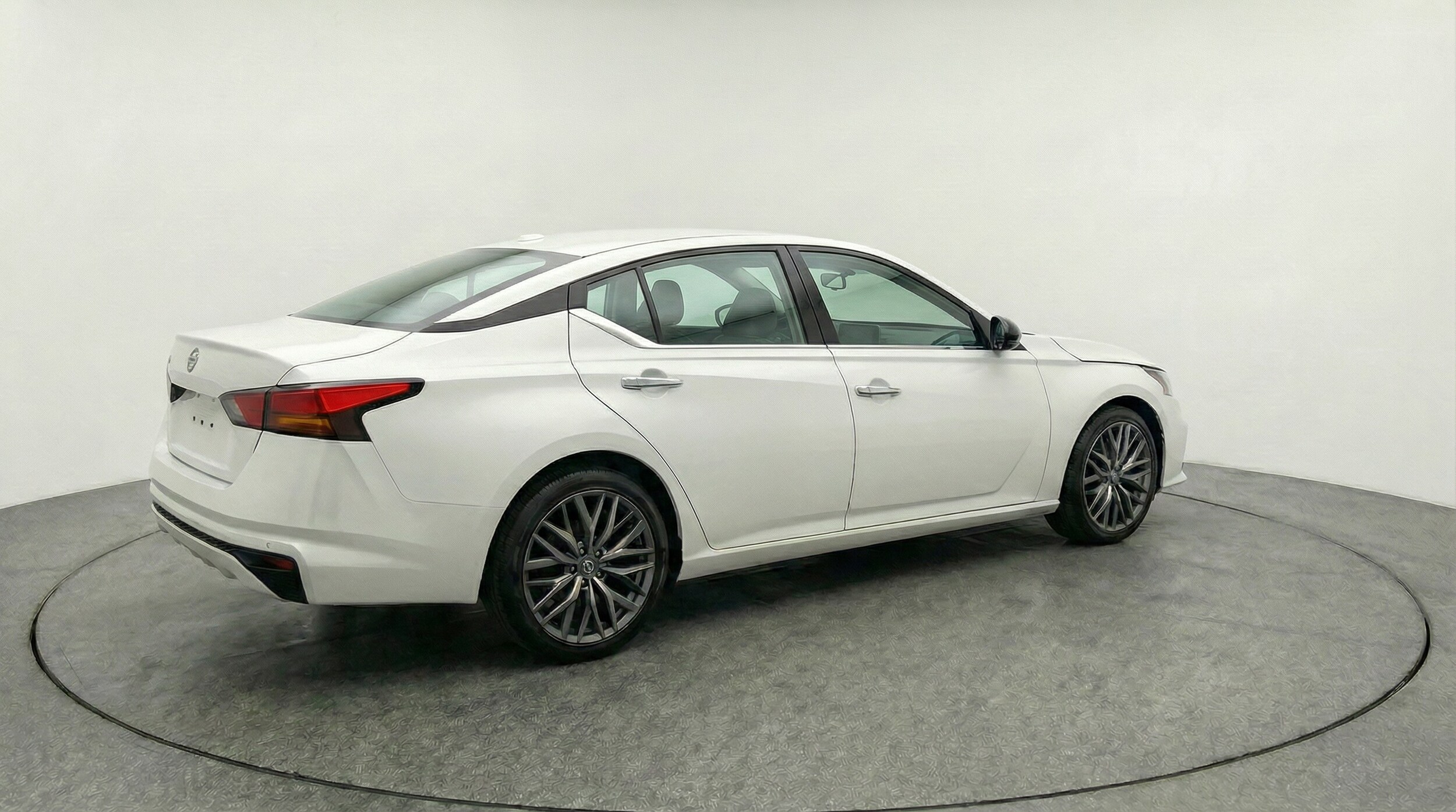 Thumbnail: 2025 Nissan Altima - 7