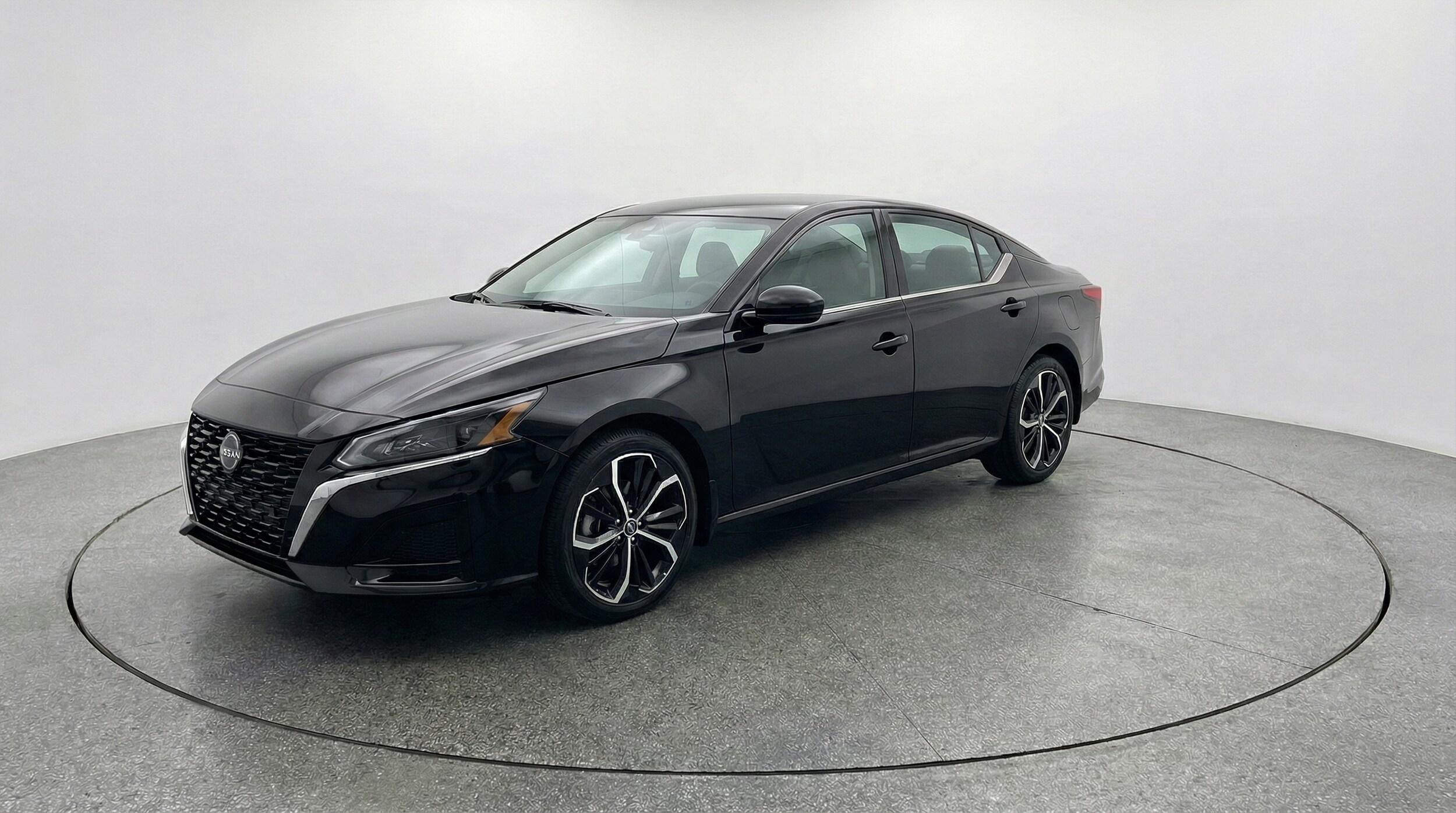 Thumbnail: 2025 Nissan Altima - 3