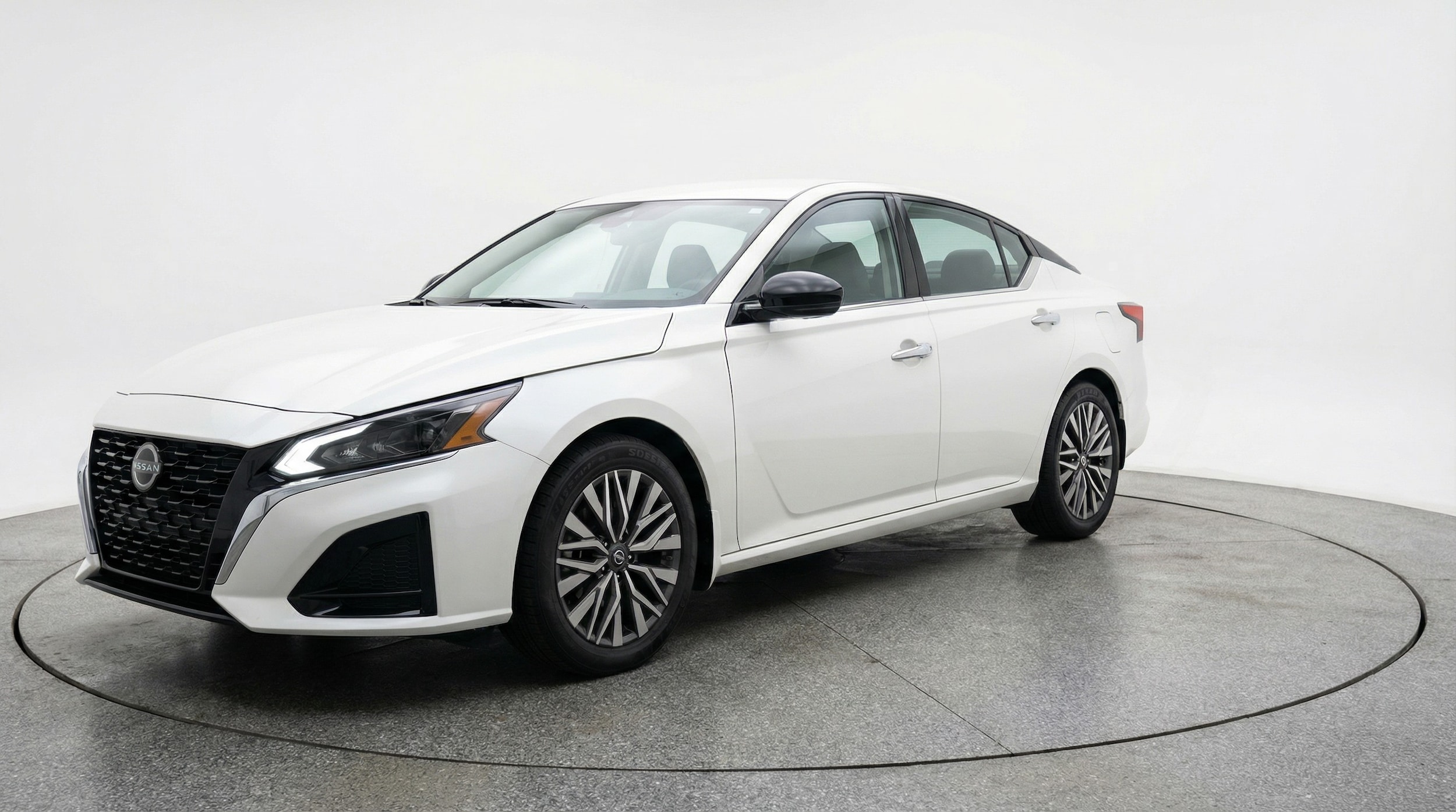 Thumbnail: 2025 Nissan Altima - 3