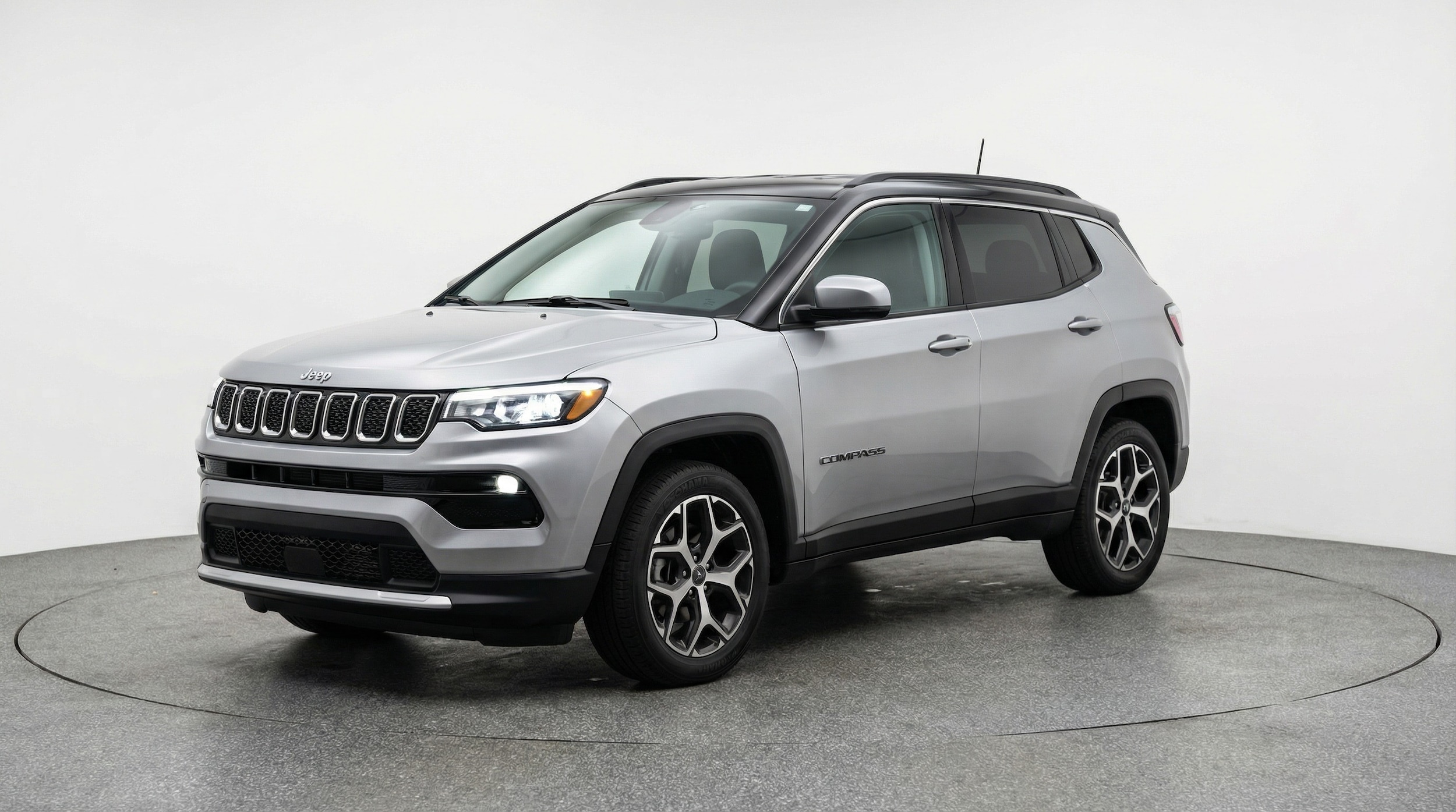 Thumbnail: 2025 Jeep Compass - 3