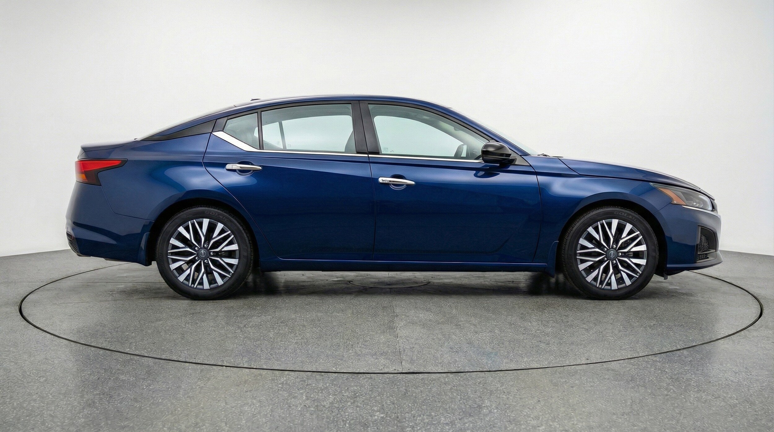 Thumbnail: 2025 Nissan Altima - 11