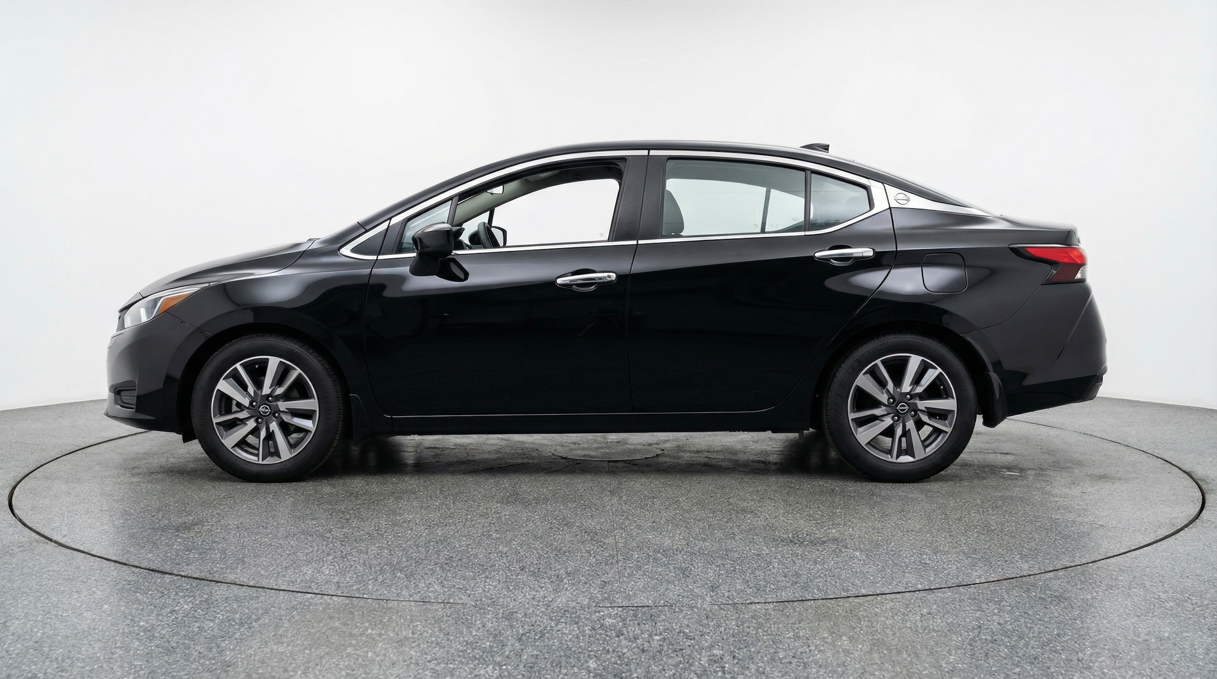 Thumbnail: 2025 Nissan Versa - 4