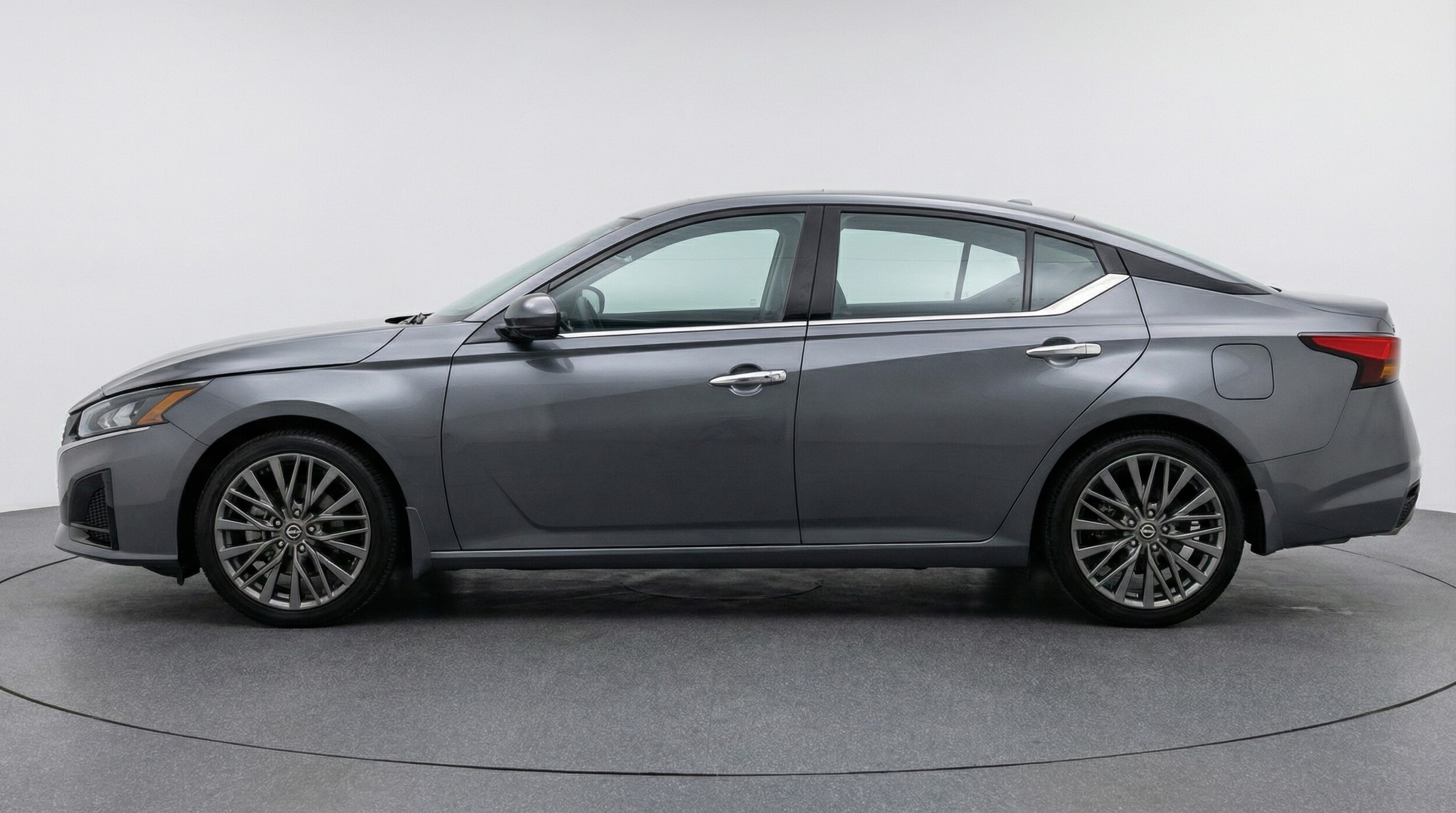 Thumbnail: 2025 Nissan Altima - 4