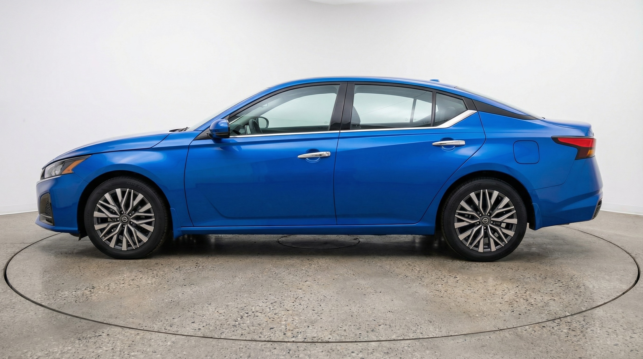 Thumbnail: 2025 Nissan Altima - 4