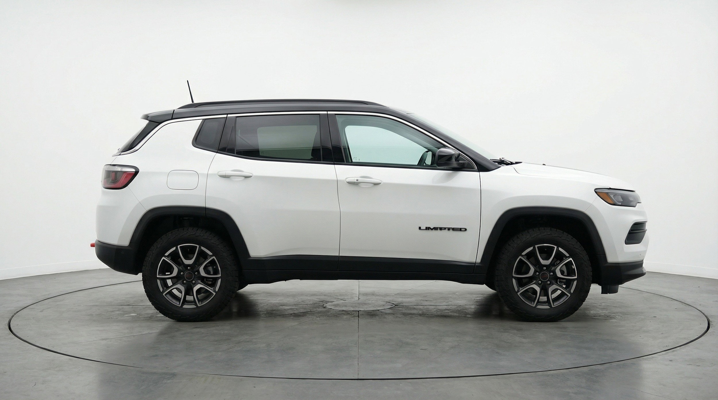 Thumbnail: 2025 Jeep Compass - 11