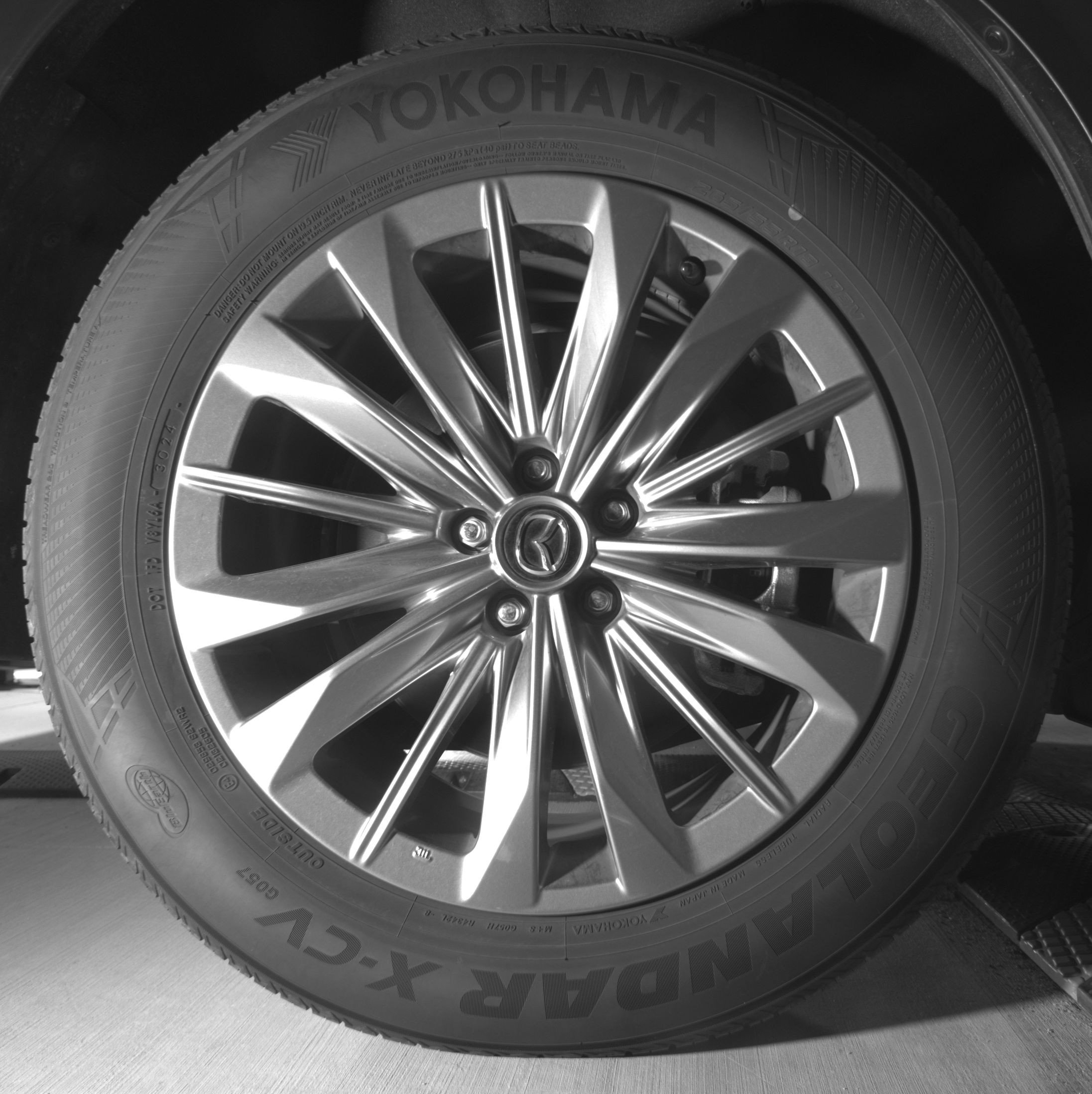 Thumbnail: 2025 Mazda CX-90 - 15