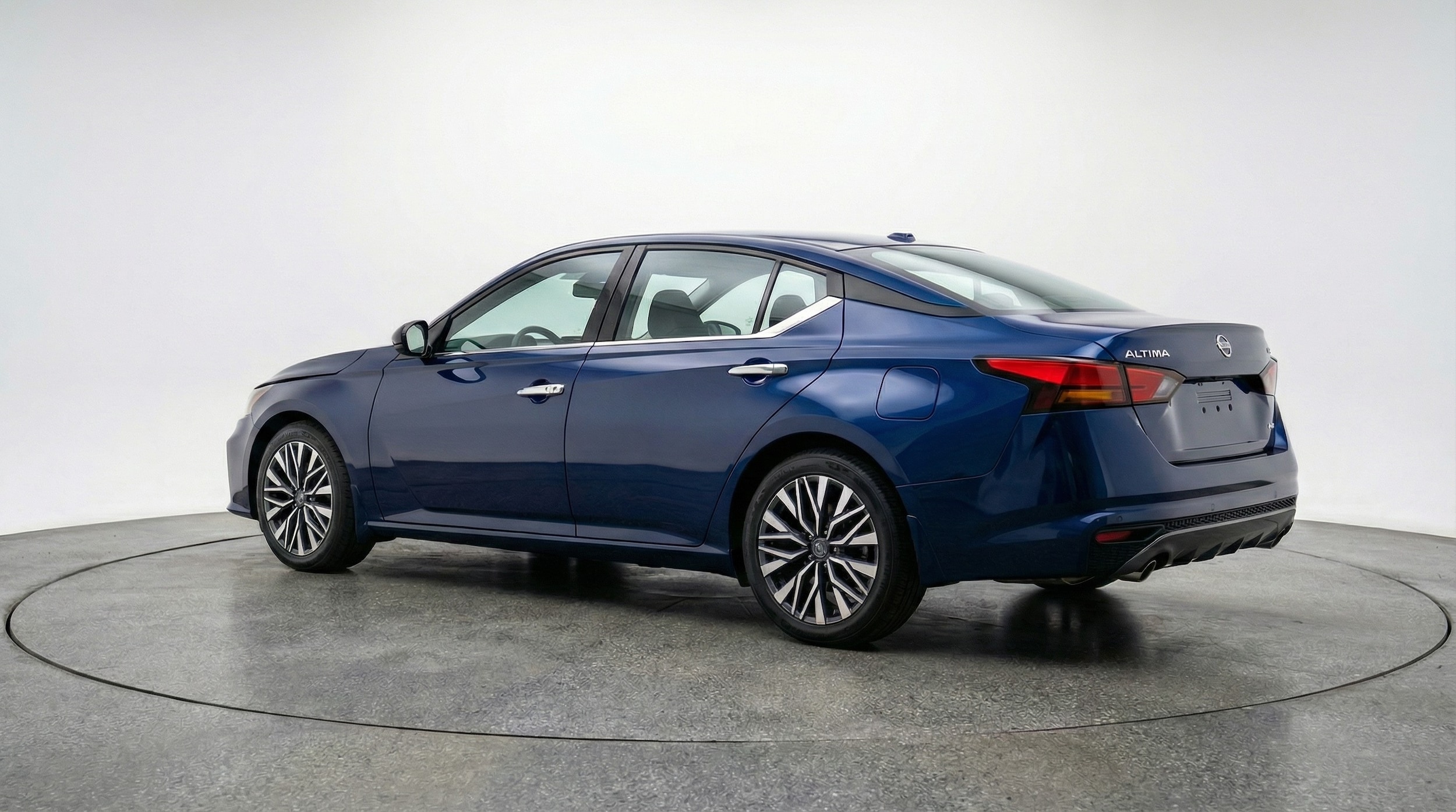 Thumbnail: 2025 Nissan Altima - 5