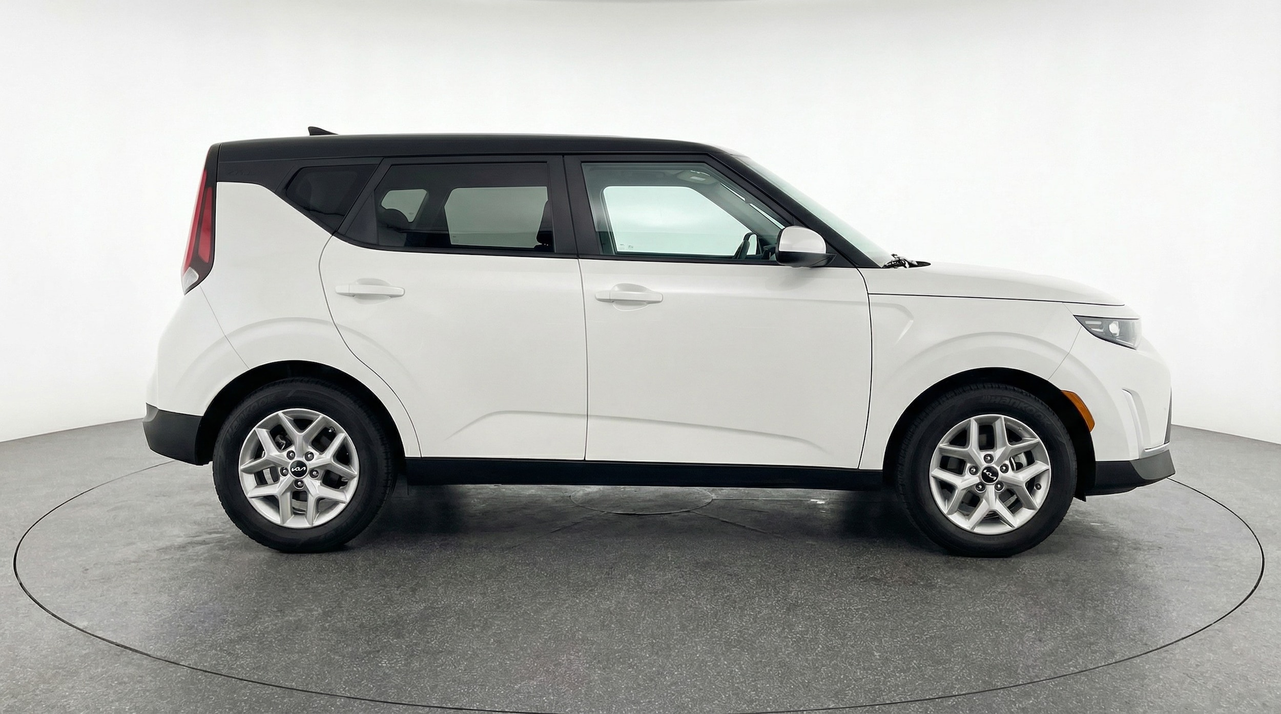 Thumbnail: 2025 Kia Soul - 8